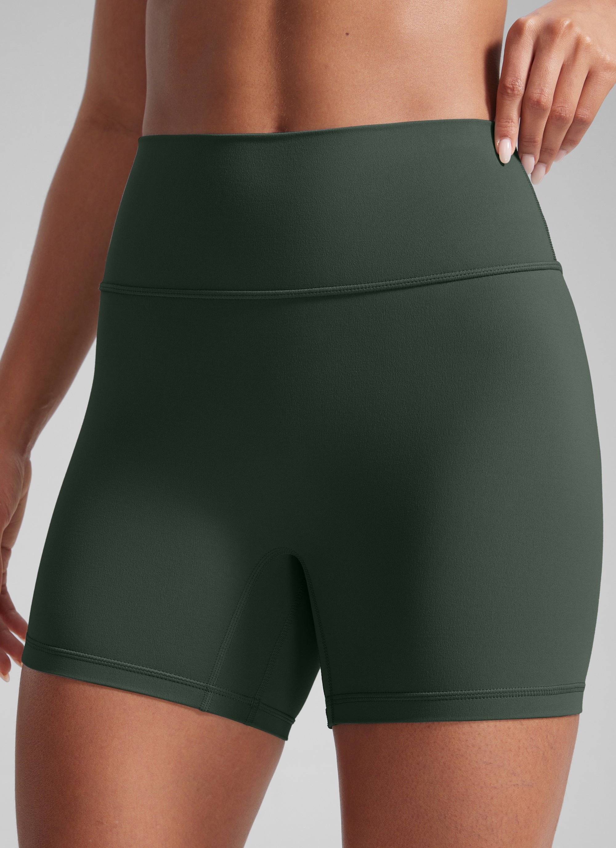 CRZ YOGA  Butterlift Leggings Cortos con el Culo Esreujado de 4 Pulgadas para Mujer Leyenda Verde