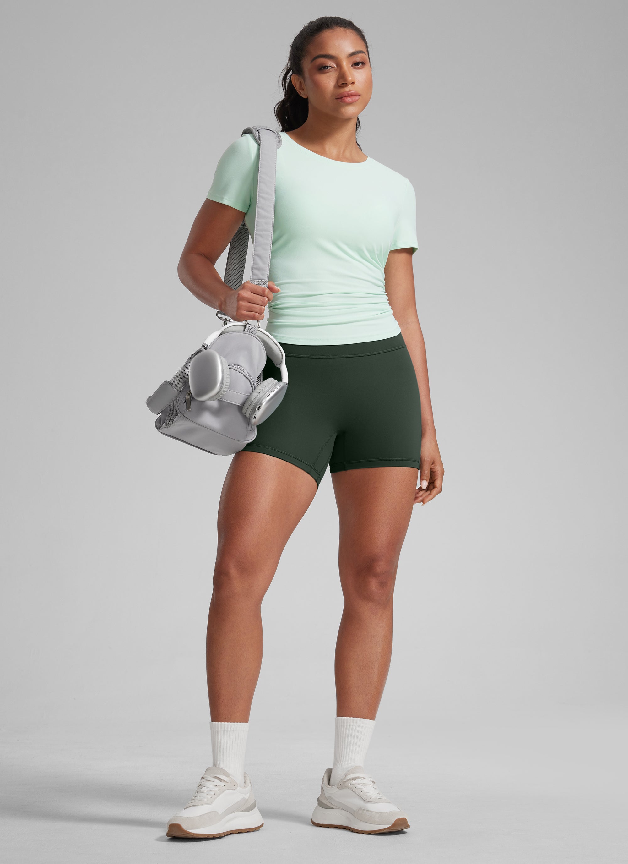 CRZ YOGA  Butterlift Leggings Cortos con el Culo Esreujado de 4 Pulgadas para Mujer Leyenda Verde