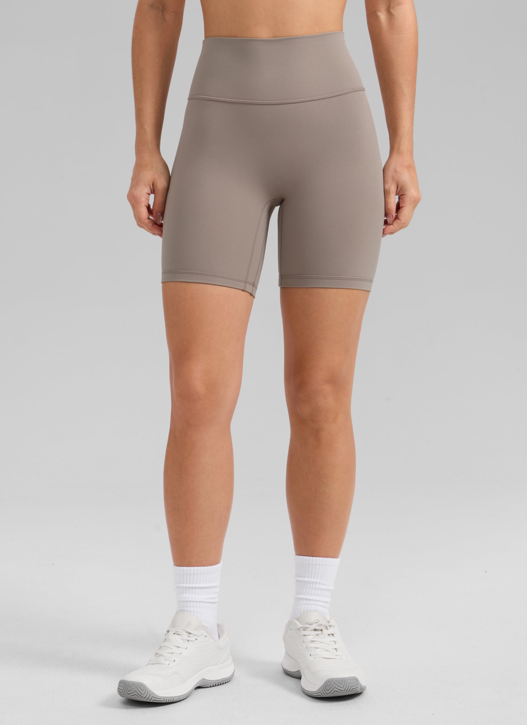 CRZ YOGA Butterlift Leggings Cortos Mujer 6'' con Culo Fruncido Creamy Latte