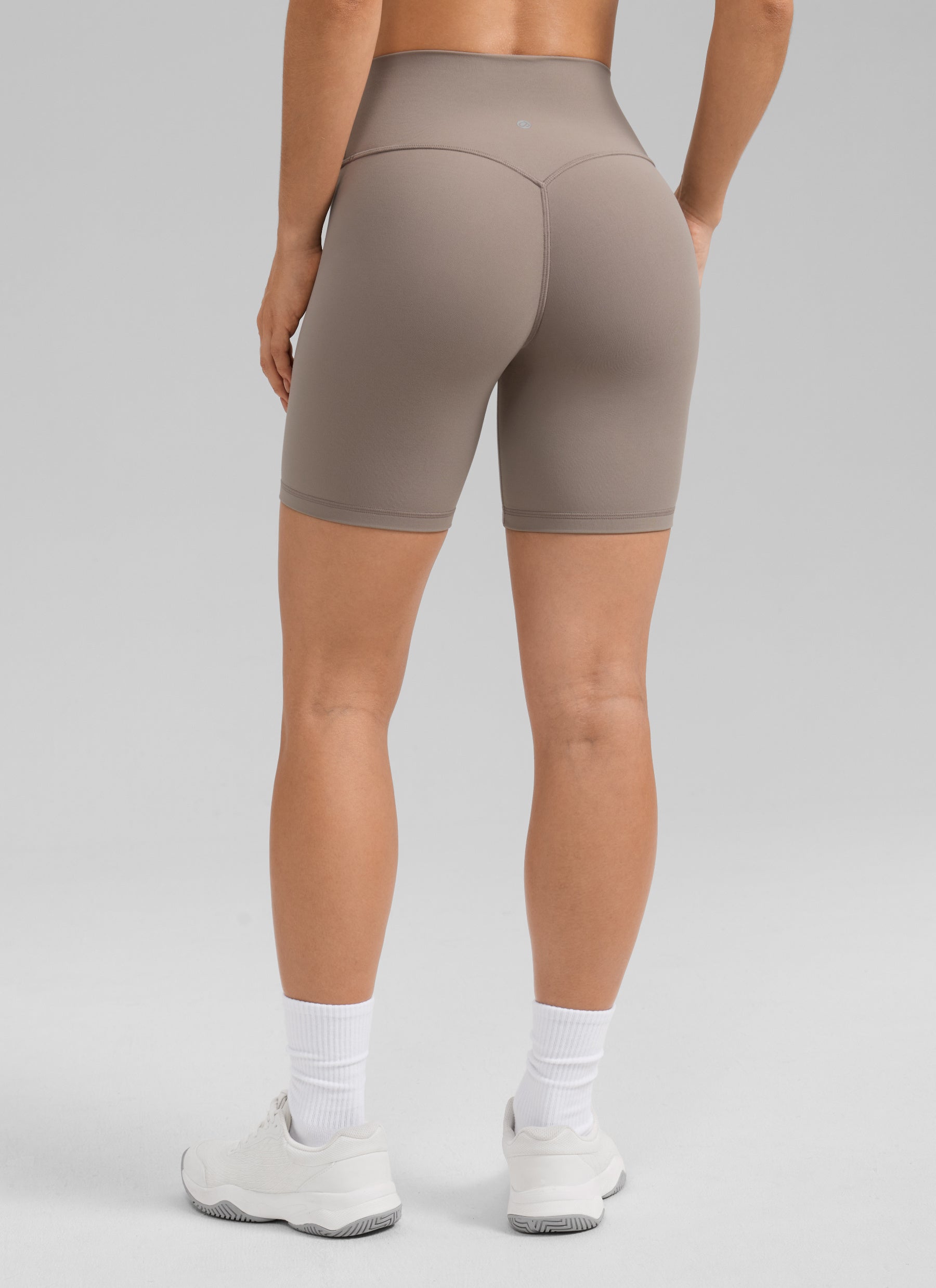 CRZ YOGA Butterlift Leggings Cortos Mujer 6'' con Culo Fruncido Creamy Latte