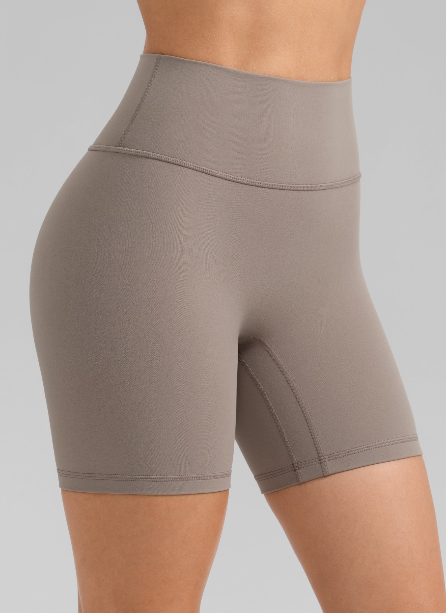 CRZ YOGA Butterlift Leggings Cortos Mujer 6'' con Culo Fruncido Creamy Latte
