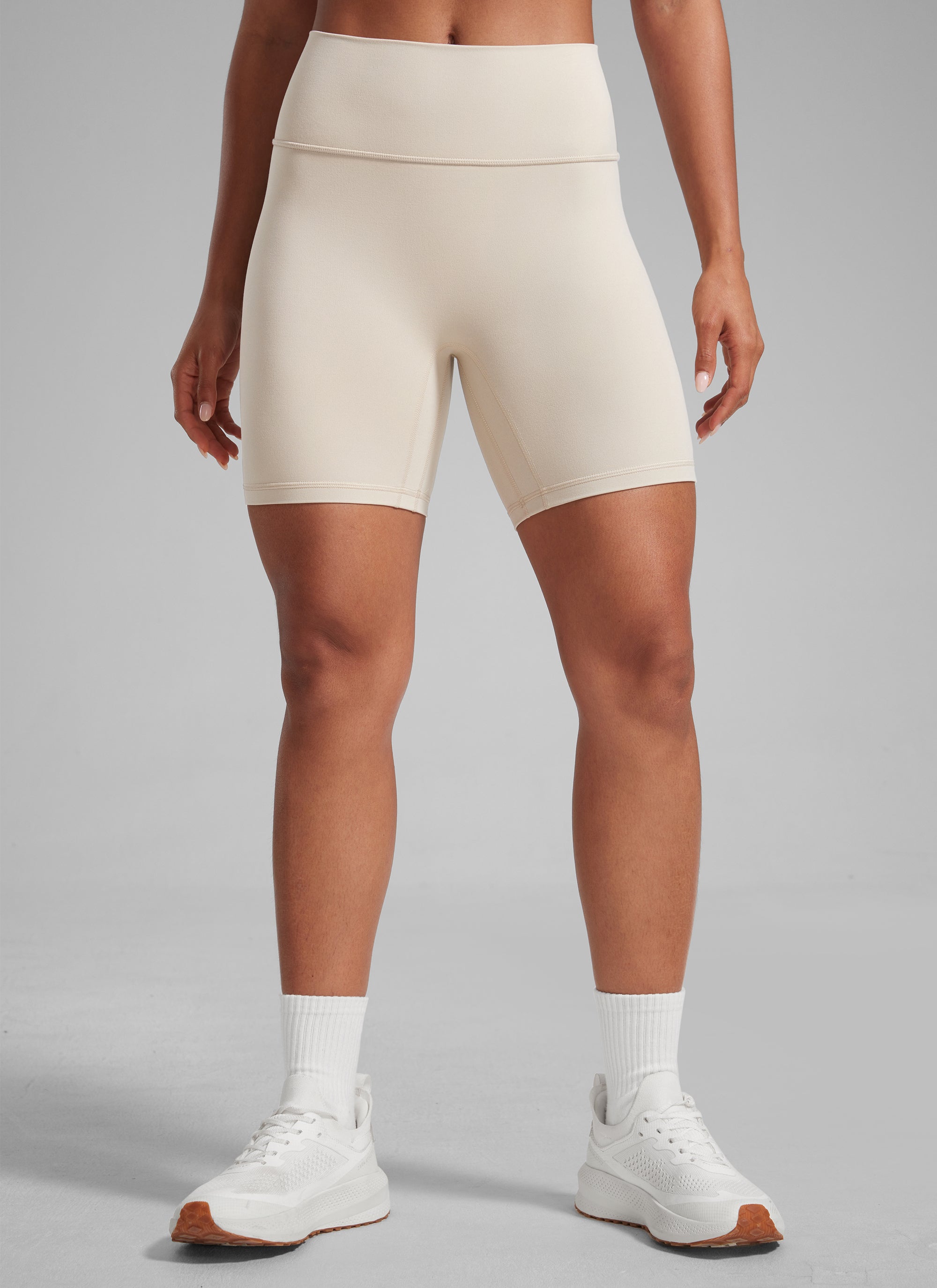 CRZ YOGA Butterlift Leggings Cortos Mujer 6'' con Culo Fruncido Bronceado Mojave