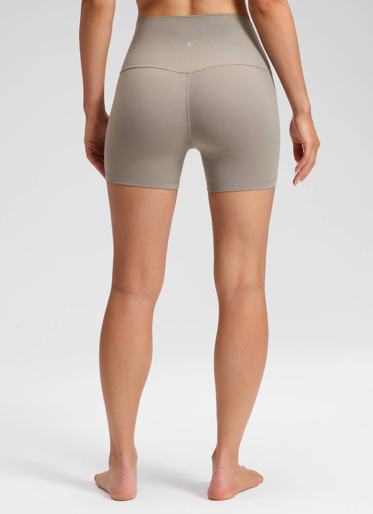 CRZ YOGA Mujer Butterluxe Shorts de Yoga Sin Costura Frontal de 4 pulg Gris Ceniza Cálido