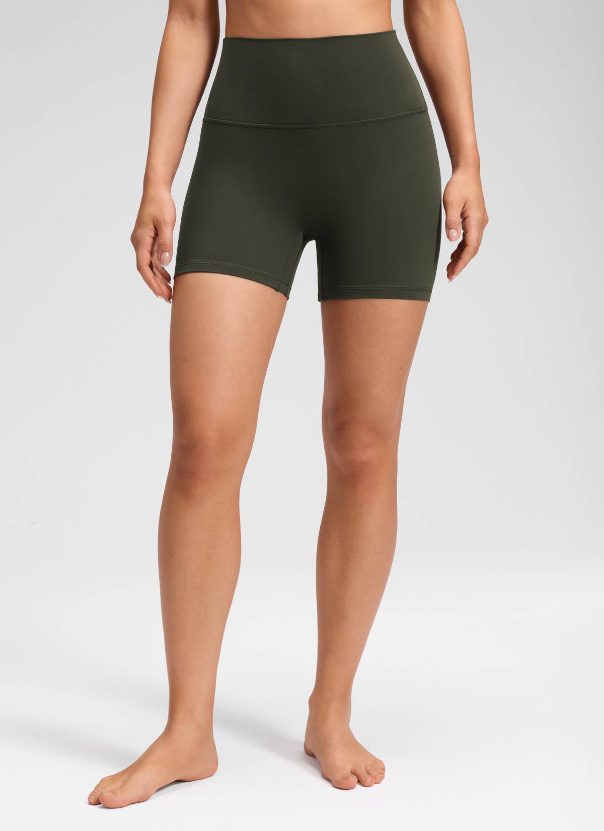 CRZ YOGA Mujer Butterluxe Shorts de Yoga Sin Costura Frontal de 4 pulg Verde Oliva