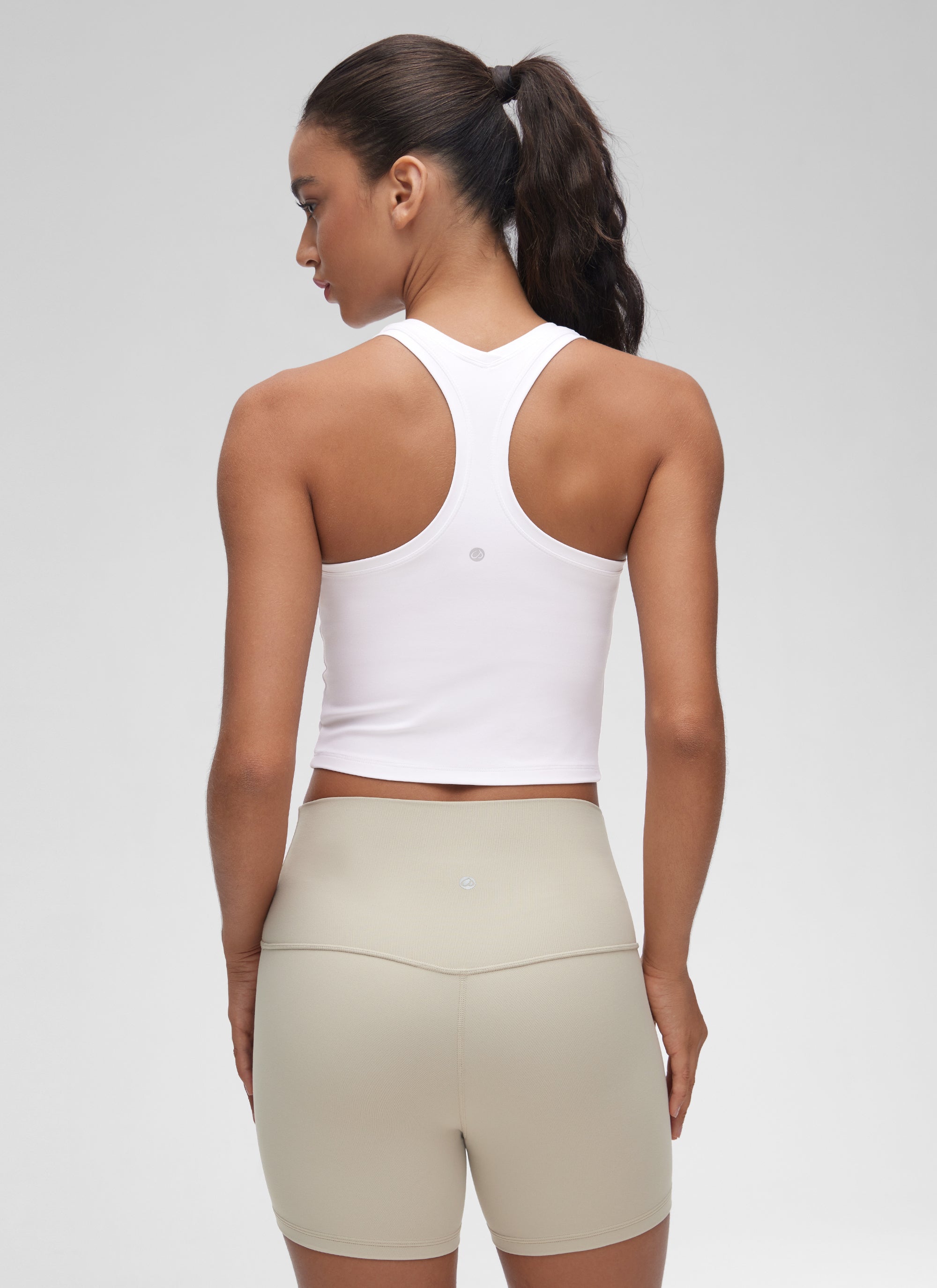 CRZ YOGA Mujer Tank Butterluxe Escote Redondeado y Espalda Racer blanco