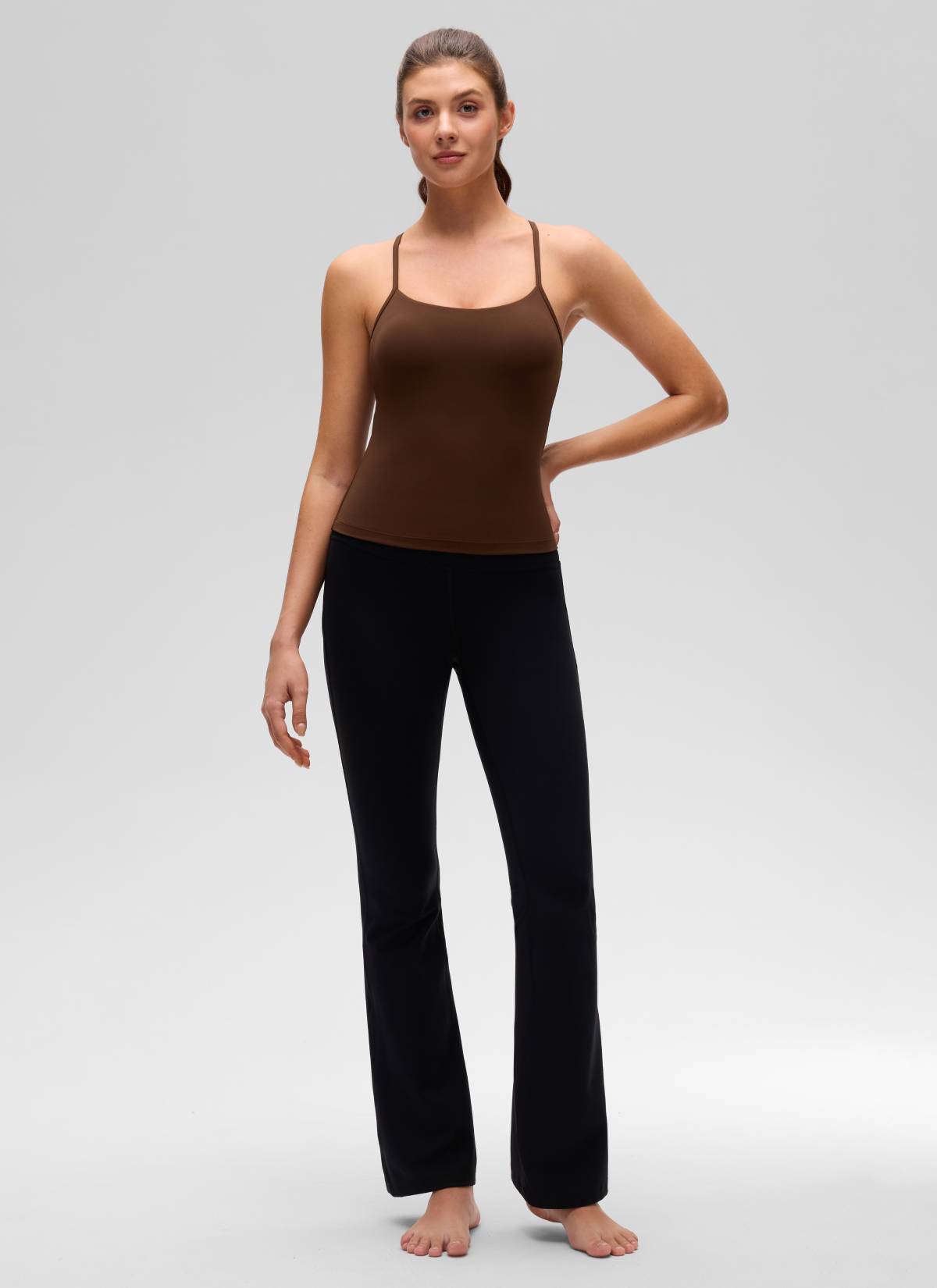 CRZ YOGA Sujetador incorporado con espalda en Y Butterluxe para mujer Marrón Lava