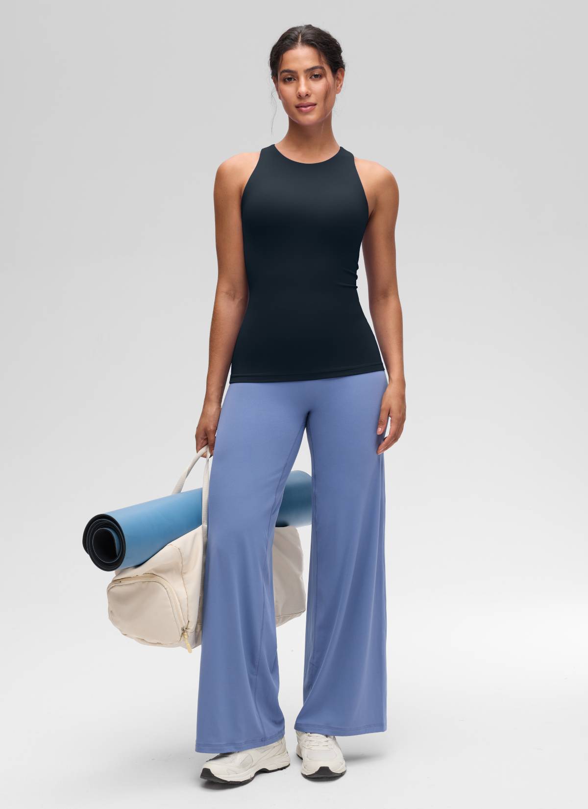CRZ YOGA Mujer Tanque Butterluxe con Sujetador Incorporado y Cuello Alto True Navy