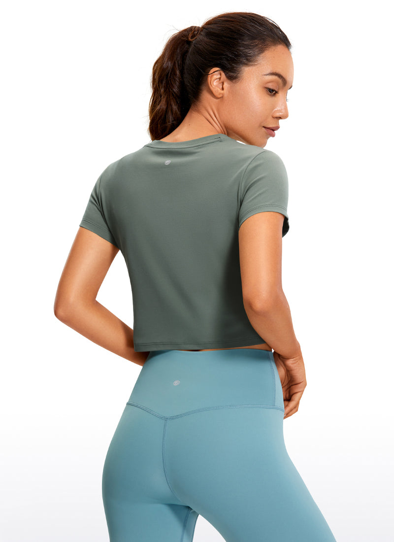 CRZ YOGA Top Clásico Mujer Butterluxe Manga Corta Corte Crop Salvia gris
