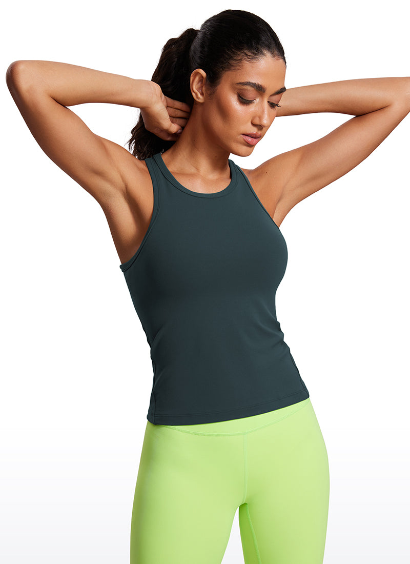 CRZ YOGA Blusas de yoga Corte ajustado Butterluxe Tank Cuello alto Verde oscuro del bosque