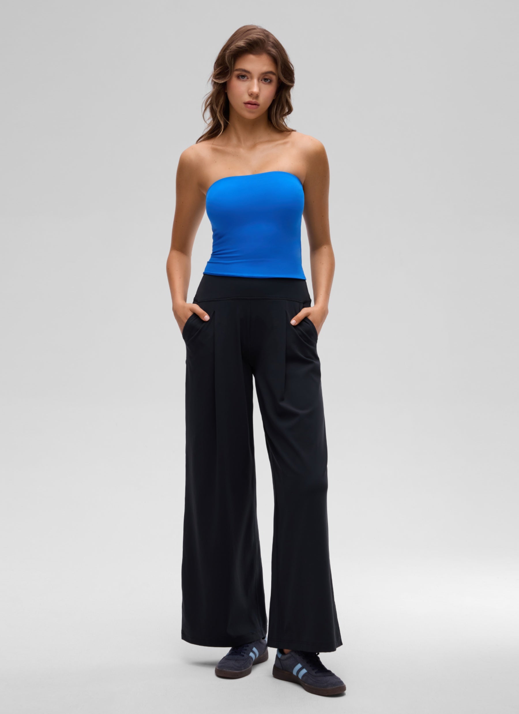 CRZ YOGA Butterluxe Camiseta de Corte Ajustado Sin Tirantes para Mujer Azul Destello