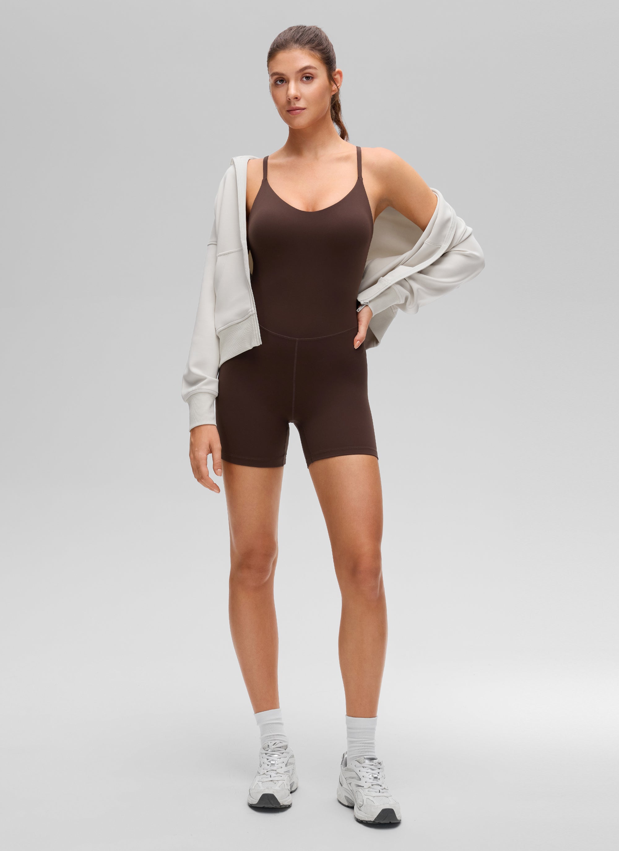 CRZ YOGA Mujer Butterluxe Mono Espalda Cruzada de Cuello en U Marrón Fudge Caliente