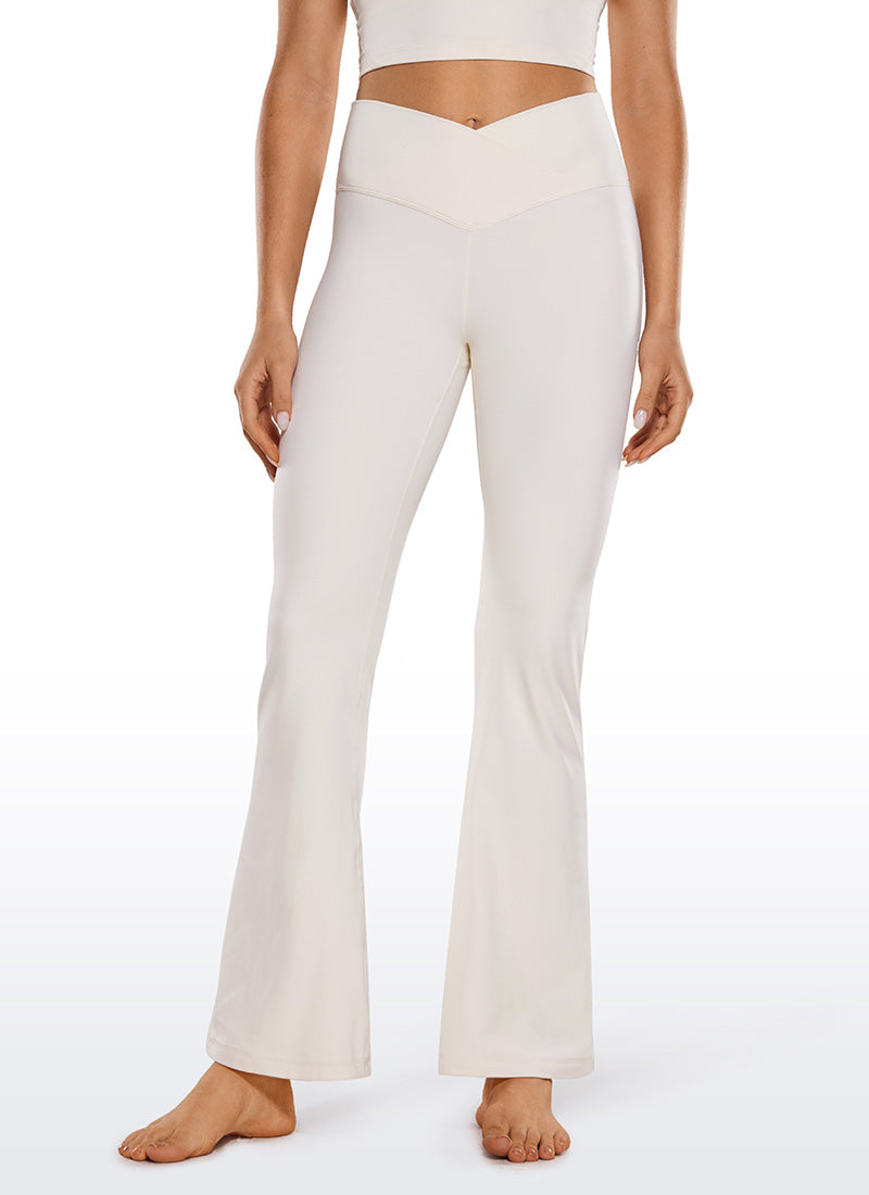 CRZ YOGA Butterluxe Leggings Acampanados con Escote en V para Mujer Albaricoque blanco