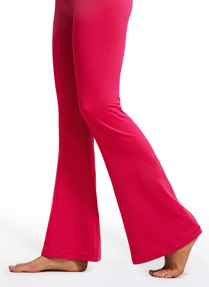 CRZ YOGA Butterluxe Leggings Acampanados con Escote en V para Mujer Viva Magenta