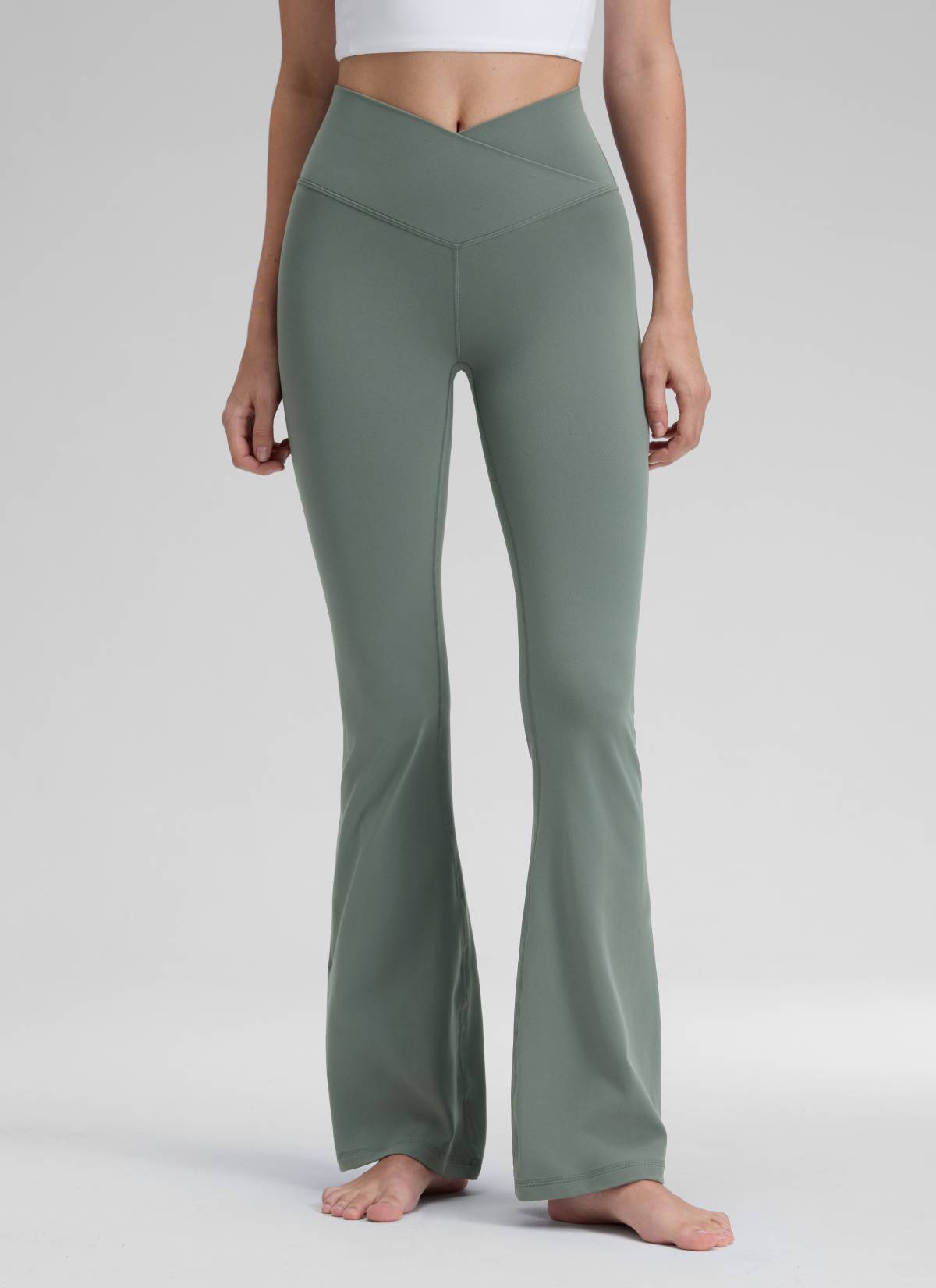 CRZ YOGA Butterluxe Leggings Acampanados con Escote en V para Mujer Salvia gris