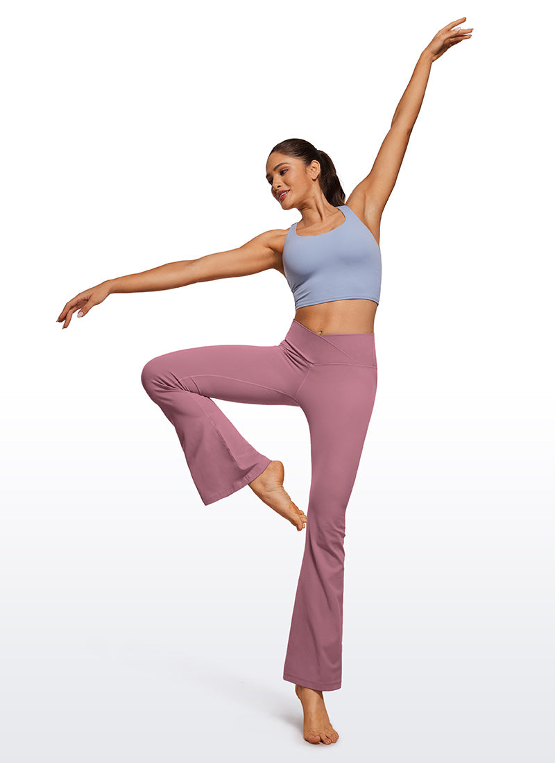 CRZ YOGA Butterluxe Leggings Acampanados con Escote en V para Mujer Polvo de Terciopelo