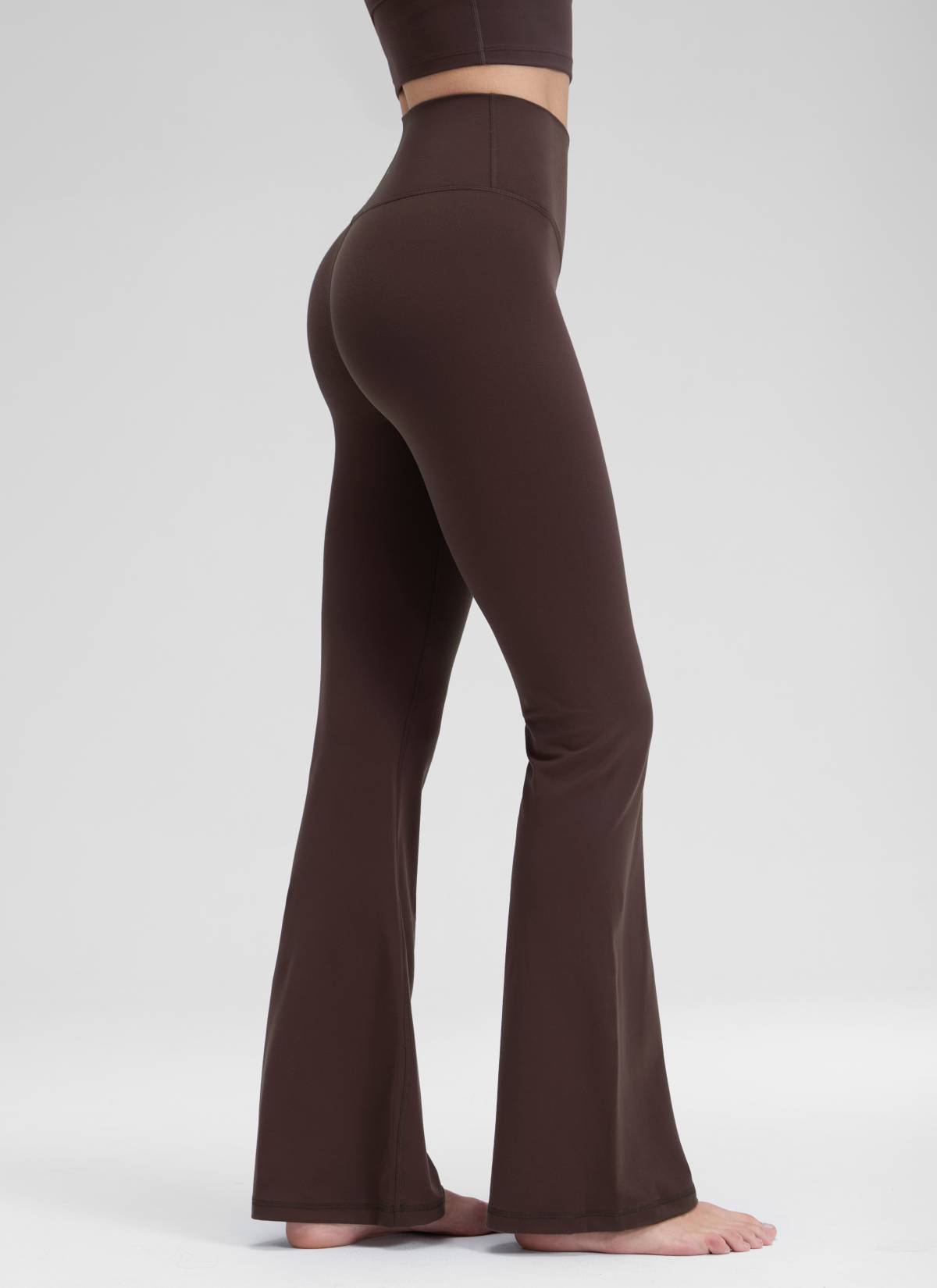 CRZ YOGA Butterluxe Leggings Acampanados con Escote en V para Mujer Marrón Fudge Caliente