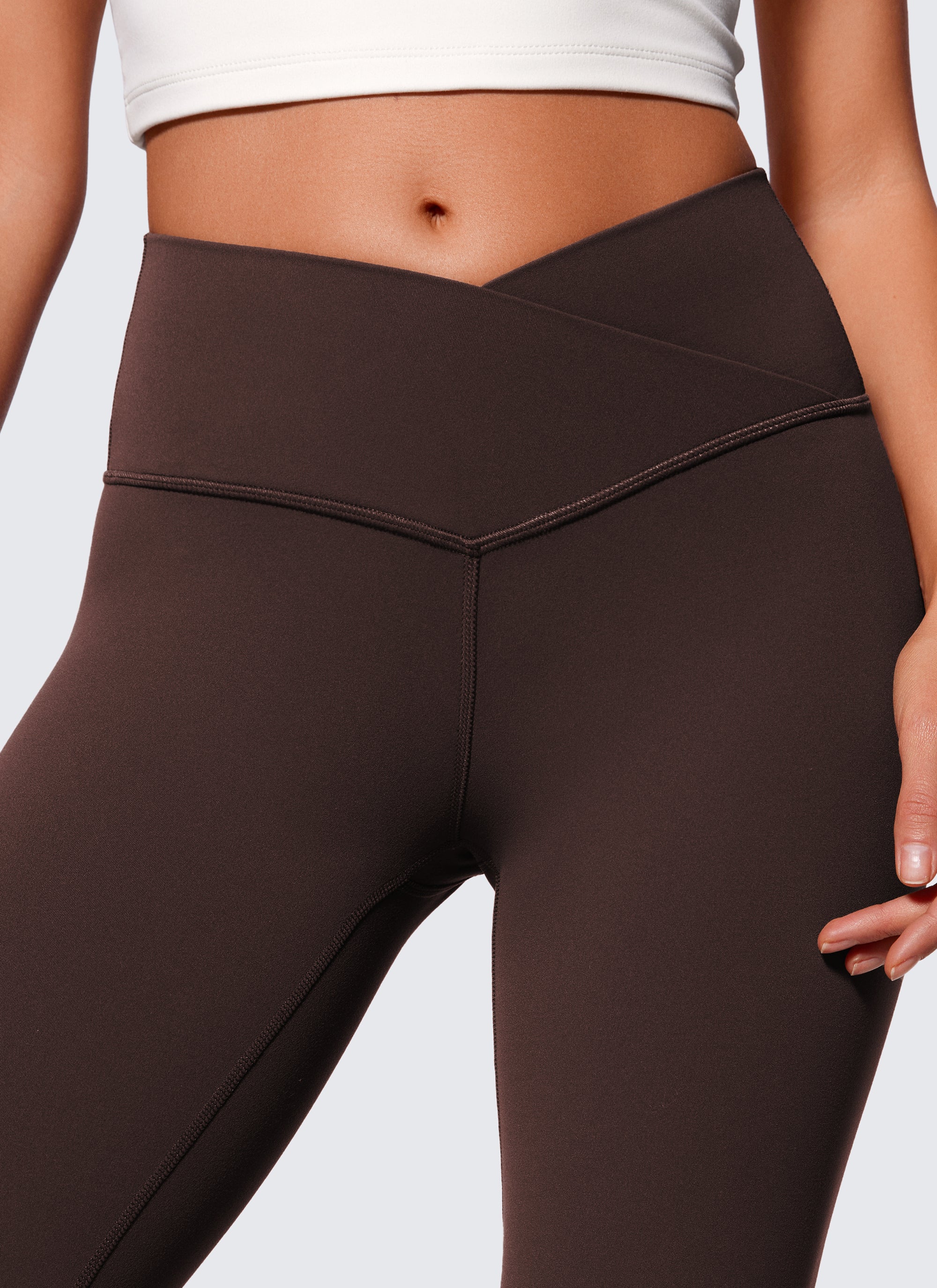 CRZ YOGA Leggings de Mujer Butterluxe V Crossover Cintura Alta 33 Pulgadas Marrón Fudge Caliente