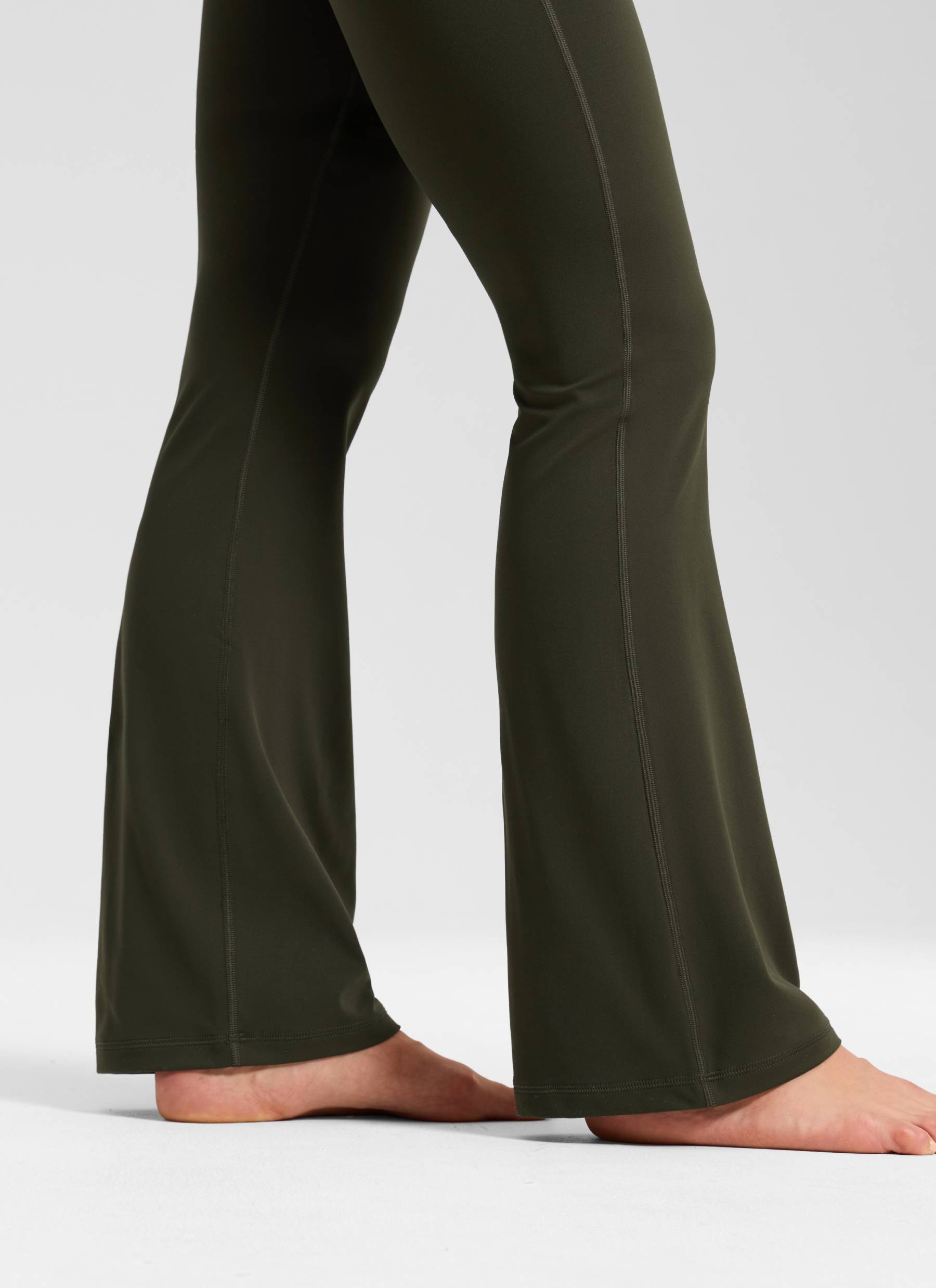 CRZ YOGA Leggings de Cintura Alta y Pierna Acampanada para Mujer Verde Oliva