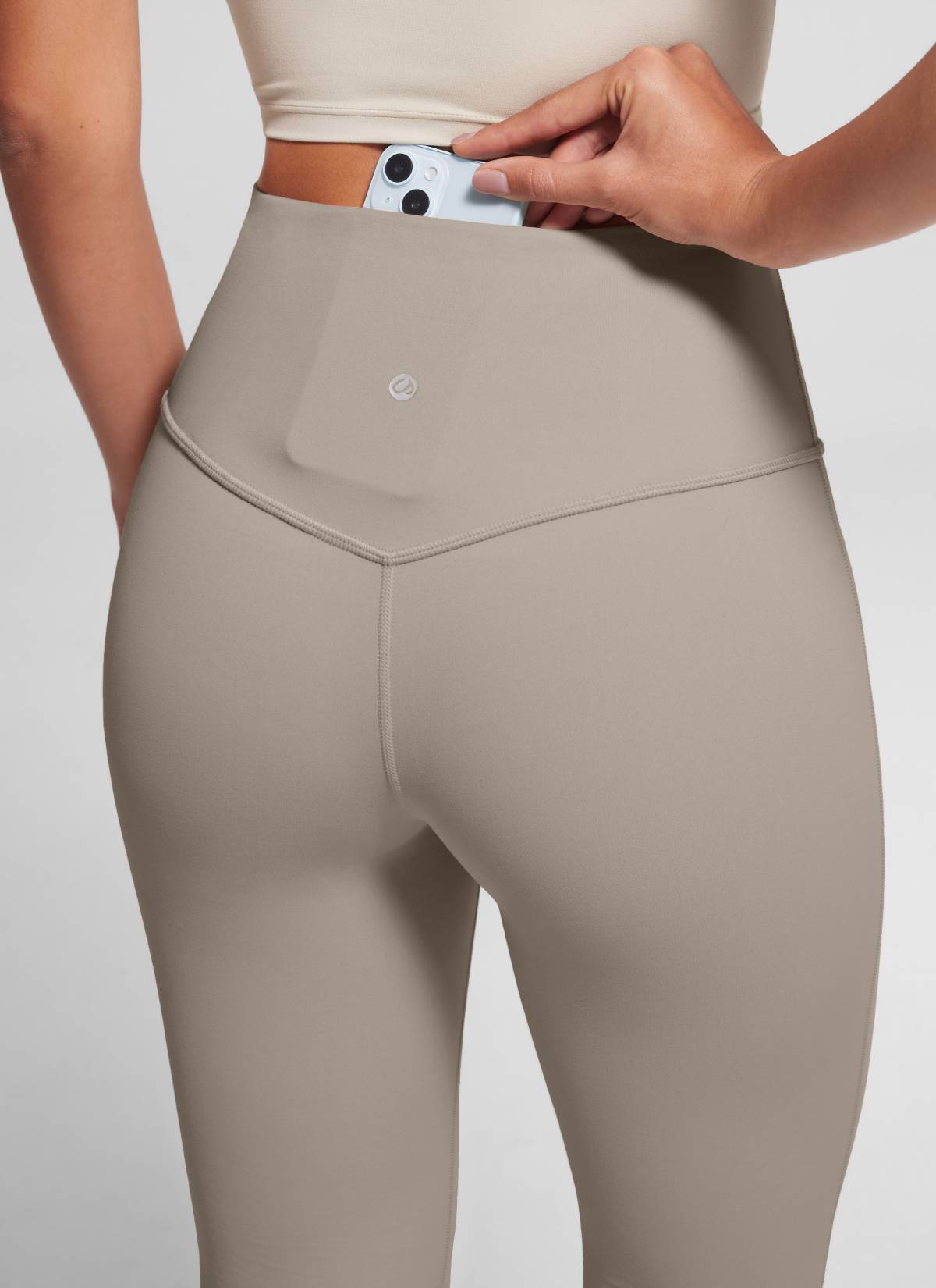 CRZ YOGA Leggings con Bolsillos Acampanados de 29 Pulgadas para Mujer Gris Ceniza Cálido