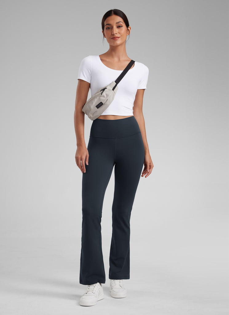 CRZ YOGA Butterluxe Leggings con Bolsillos Acampanados de 29 Pulgadas para Mujer True Navy