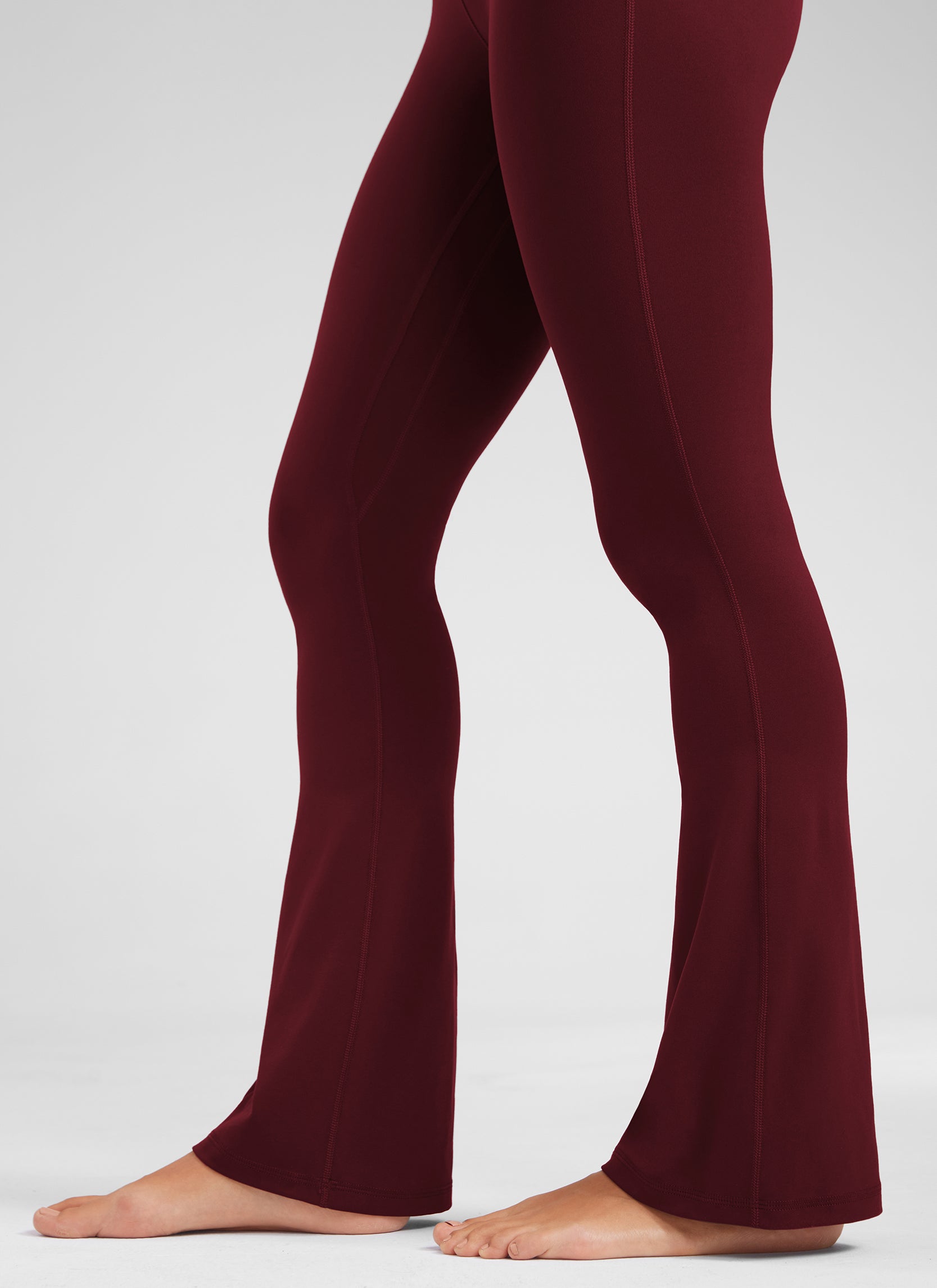 CRZ YOGA Leggings mini acampanados con bolsillos para mujer Merlot Rojo
