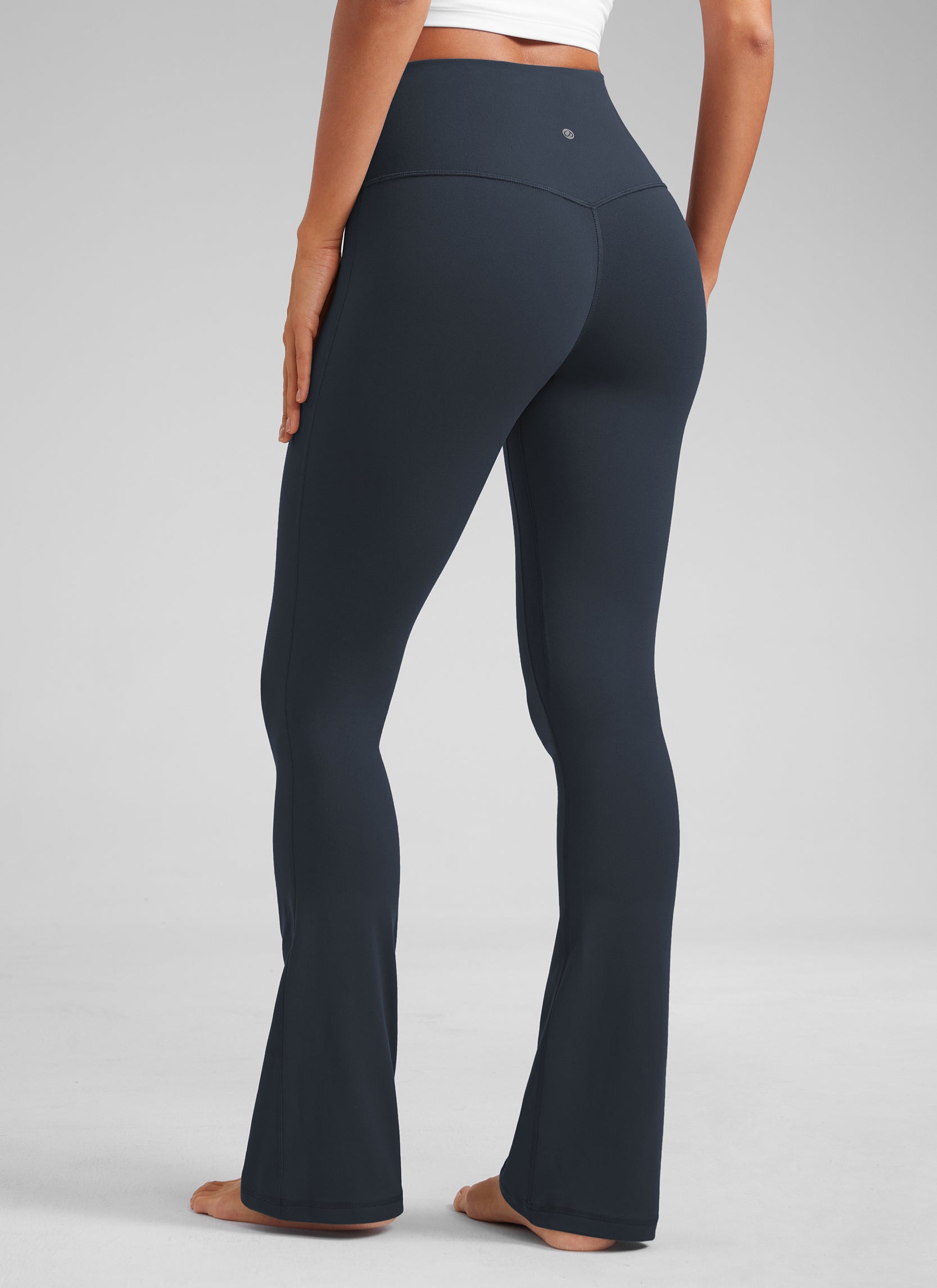 CRZ YOGA Leggings mini acampanados con bolsillos para mujer True Navy