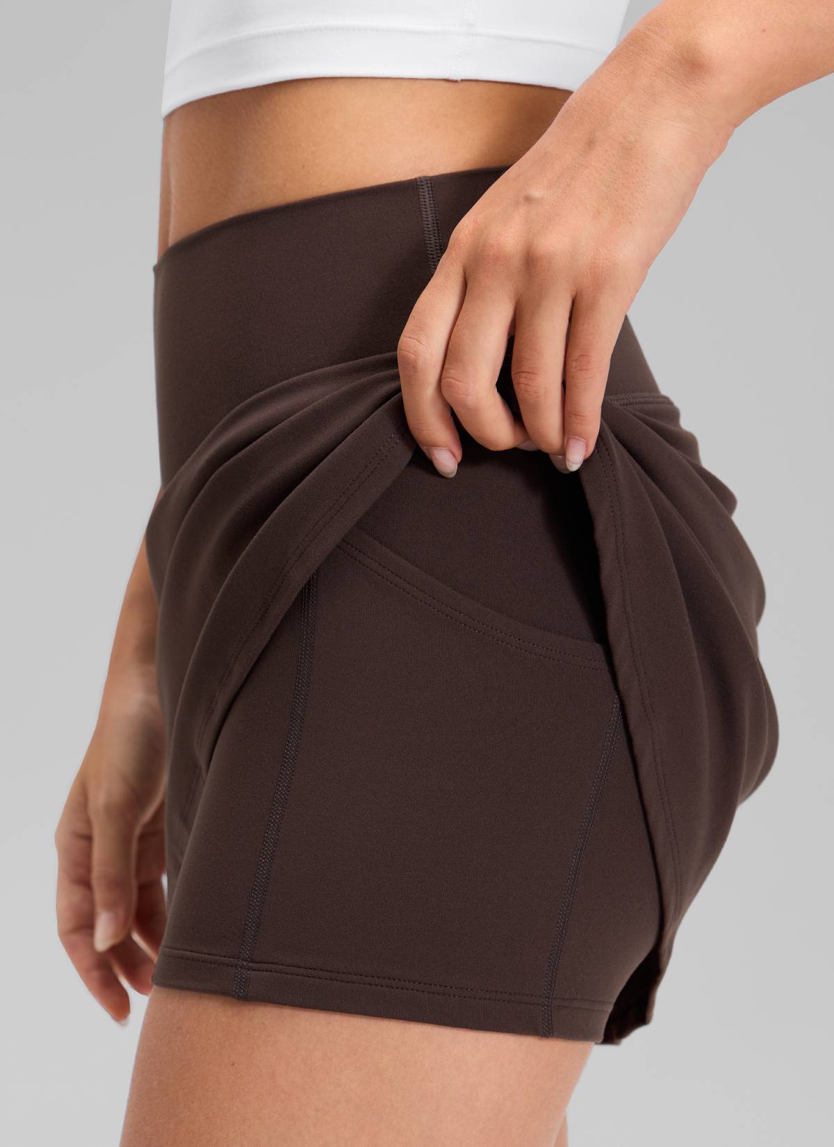 CRZ YOGA Falda de Tenis Mujer Butterluxe Alta 14.5'' con Bolsillo Marrón Fudge Caliente