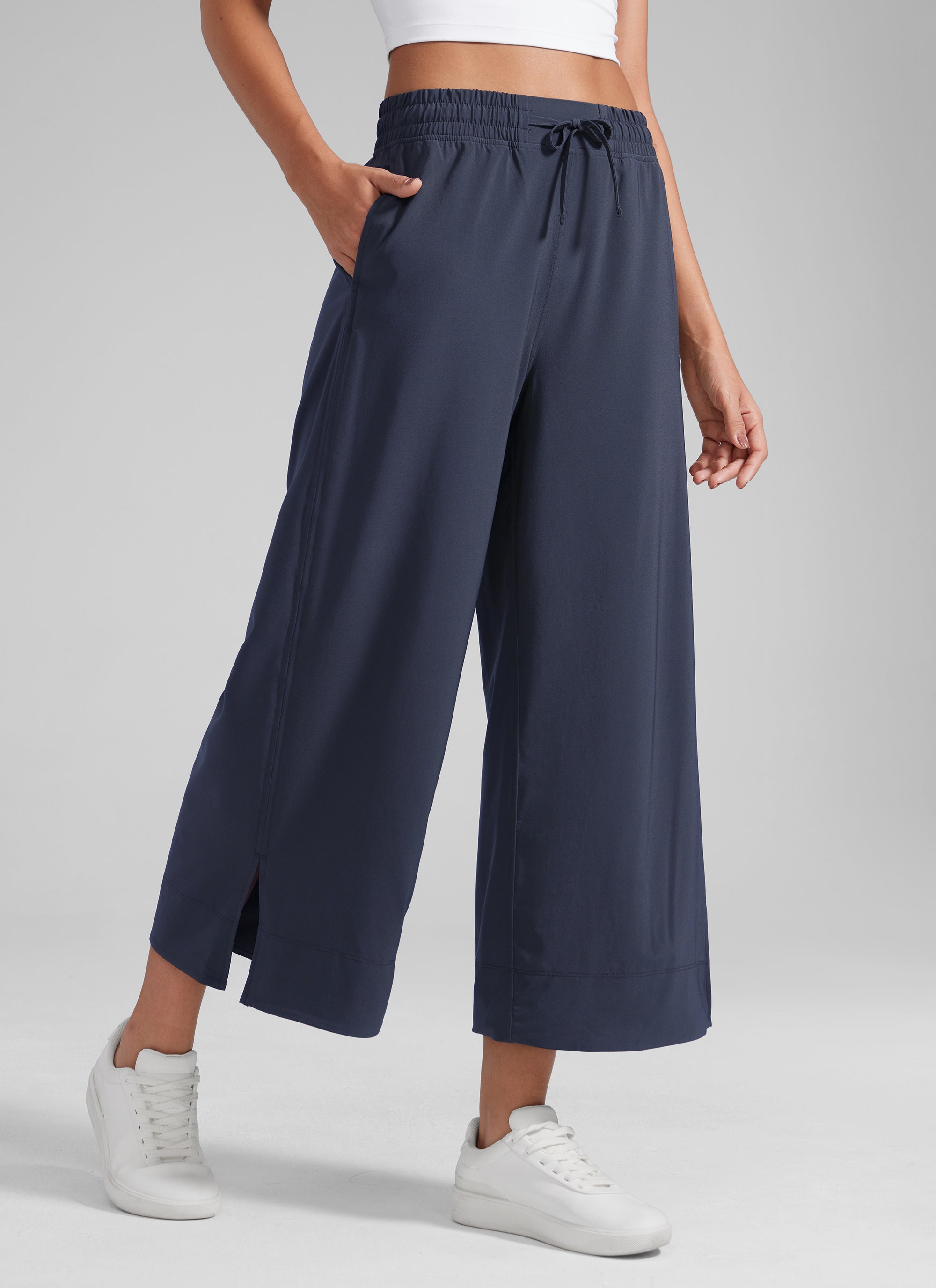 CRZ YOGA Feathery Fit Suave Pantalones de Pierna Ancha para Mujer Armada @model_info:J