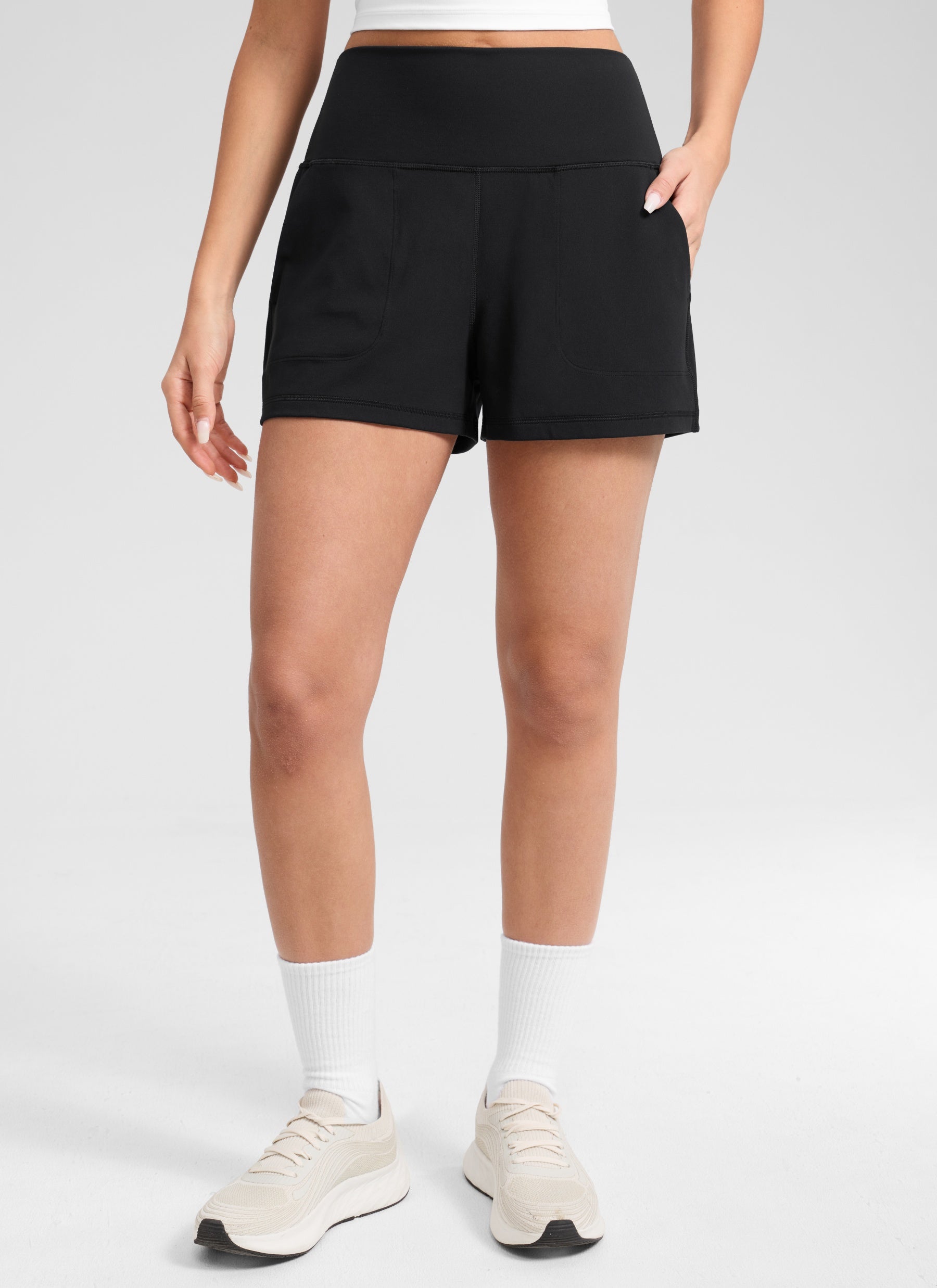 CRZ YOGA Pantalones Cortos Butterlift con Bolsillos para Mujer Negro