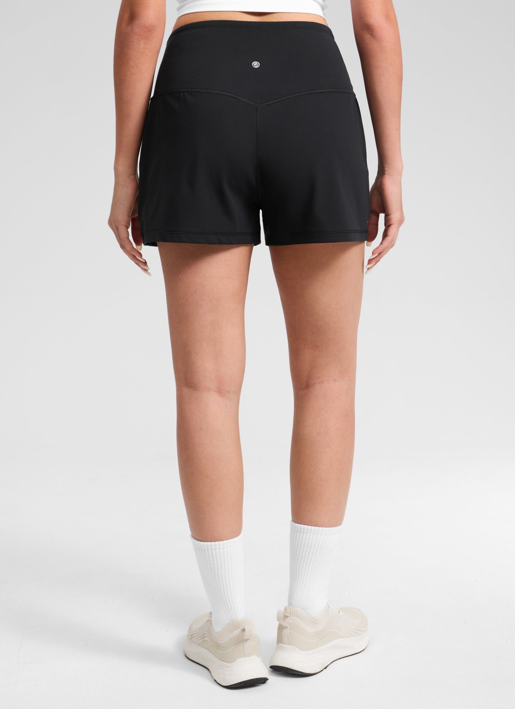 CRZ YOGA Pantalones Cortos Butterlift con Bolsillos para Mujer Negro