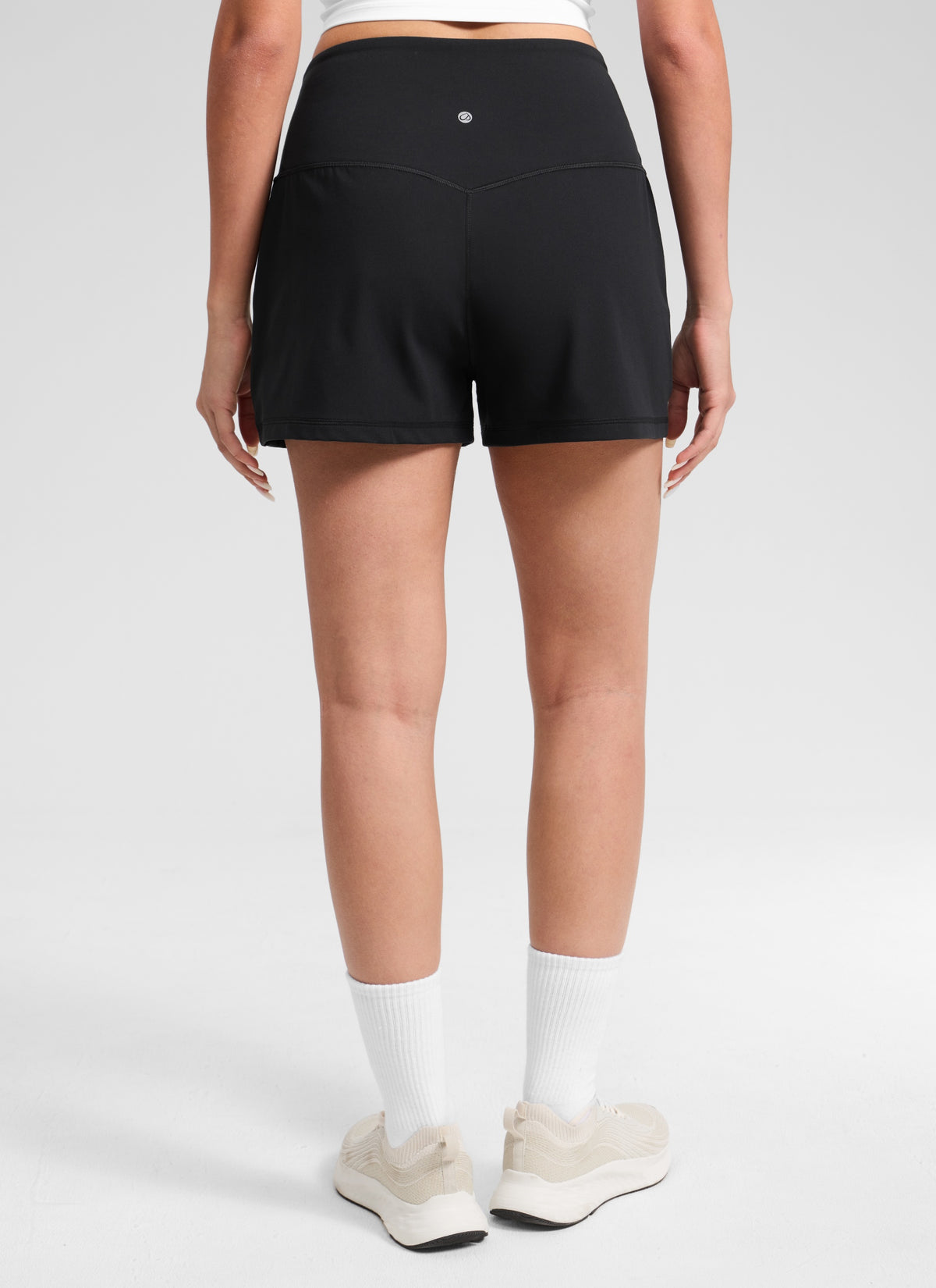 CRZ YOGA Pantalones Cortos Butterlift con Bolsillos para Mujer Negro @model_info:Anano