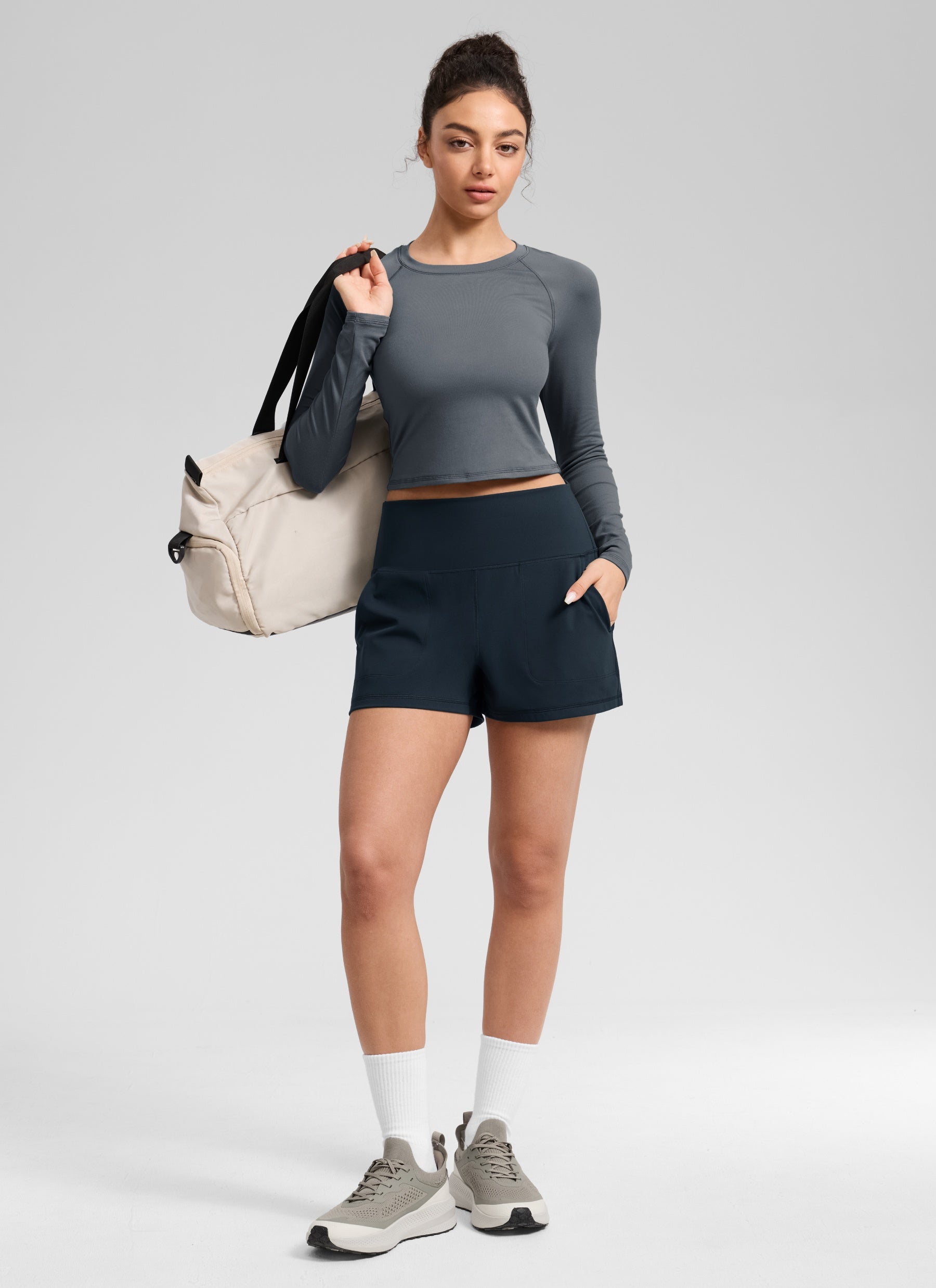 CRZ YOGA Pantalones Cortos Butterlift con Bolsillos para Mujer True Navy