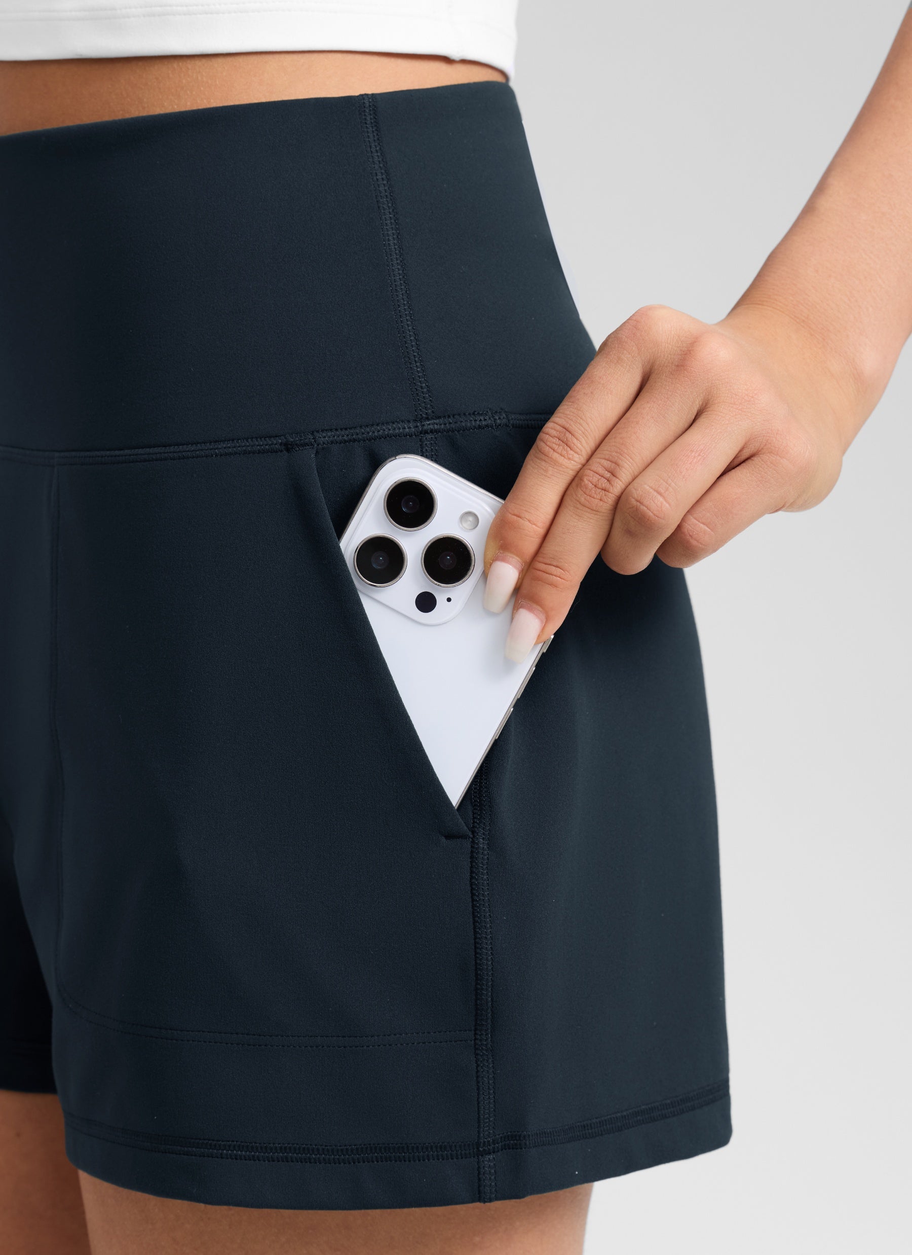 CRZ YOGA Pantalones Cortos Butterlift con Bolsillos para Mujer True Navy