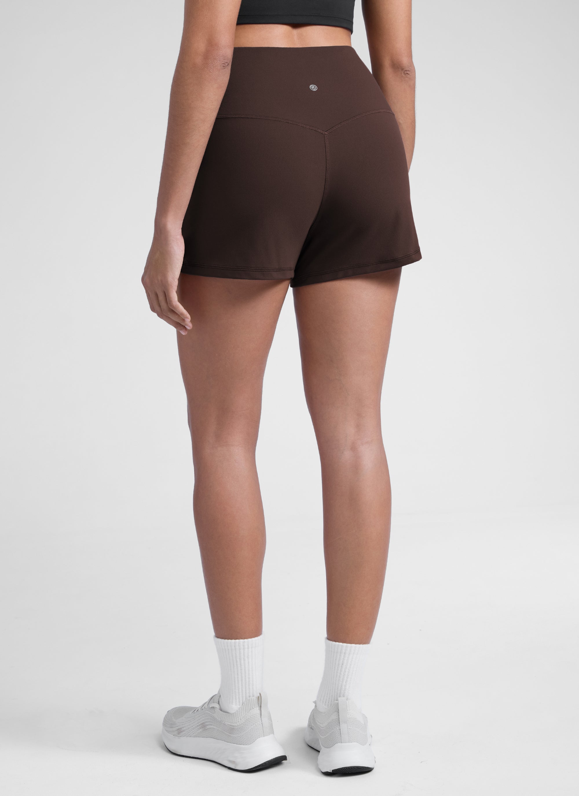 CRZ YOGA Pantalones Cortos Butterlift con Bolsillos para Mujer Marrón Fudge Caliente