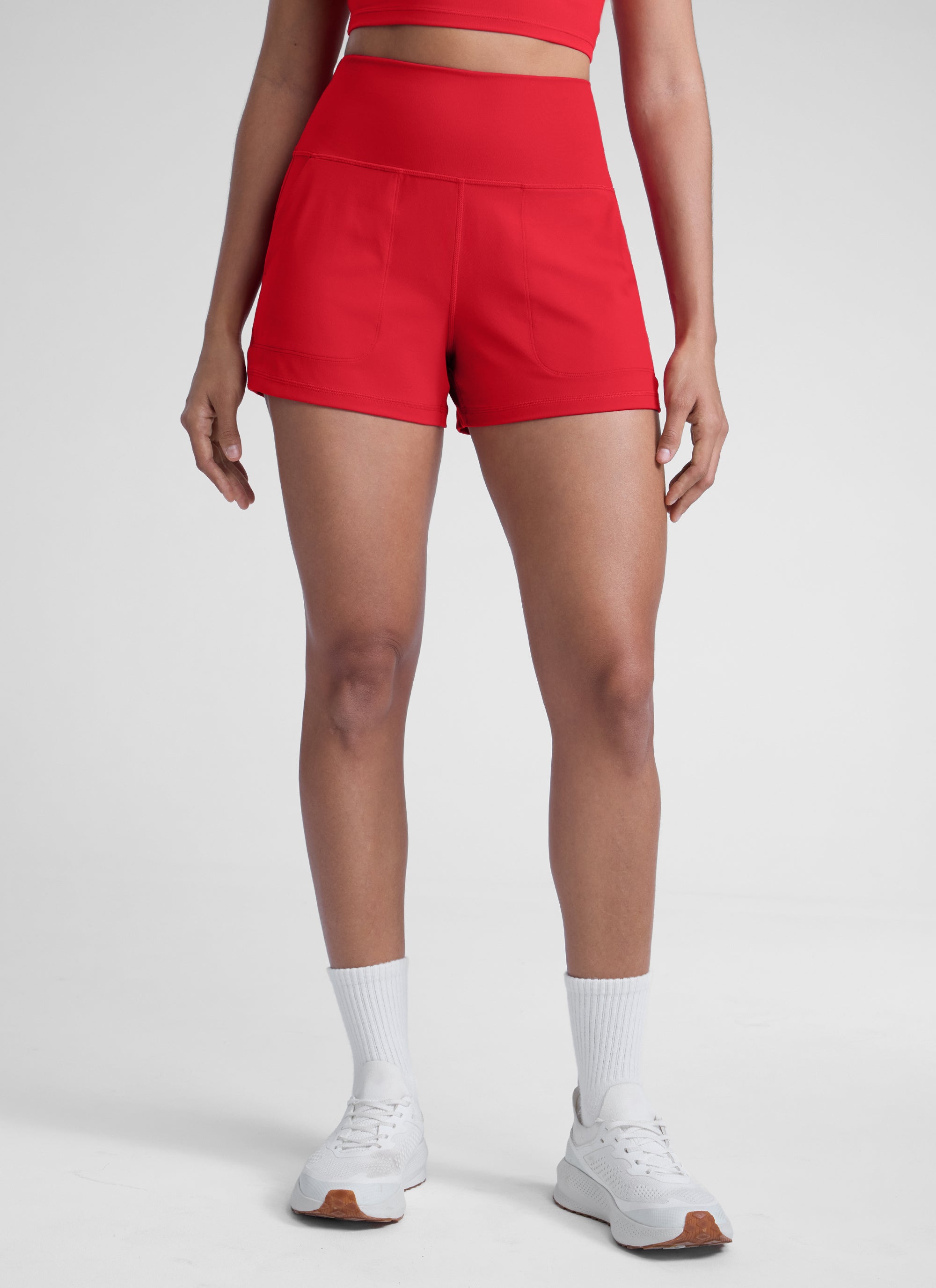 CRZ YOGA Pantalones Cortos Butterlift con Bolsillos para Mujer Rojo Aurora