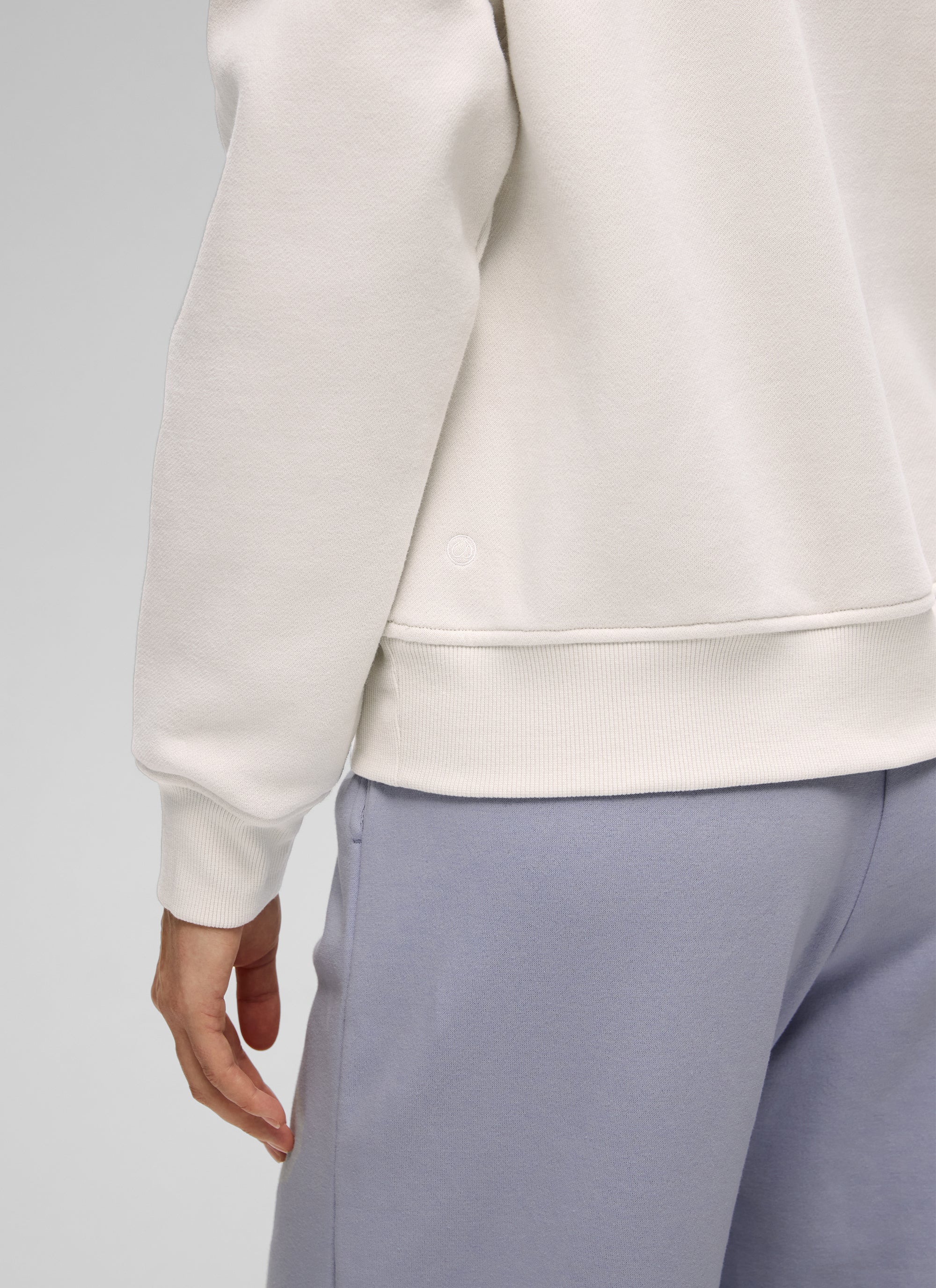 CRZ YOGA Sudadera Mujer Con Cremallera Media y Cuello Funnel Blanca Lechosa