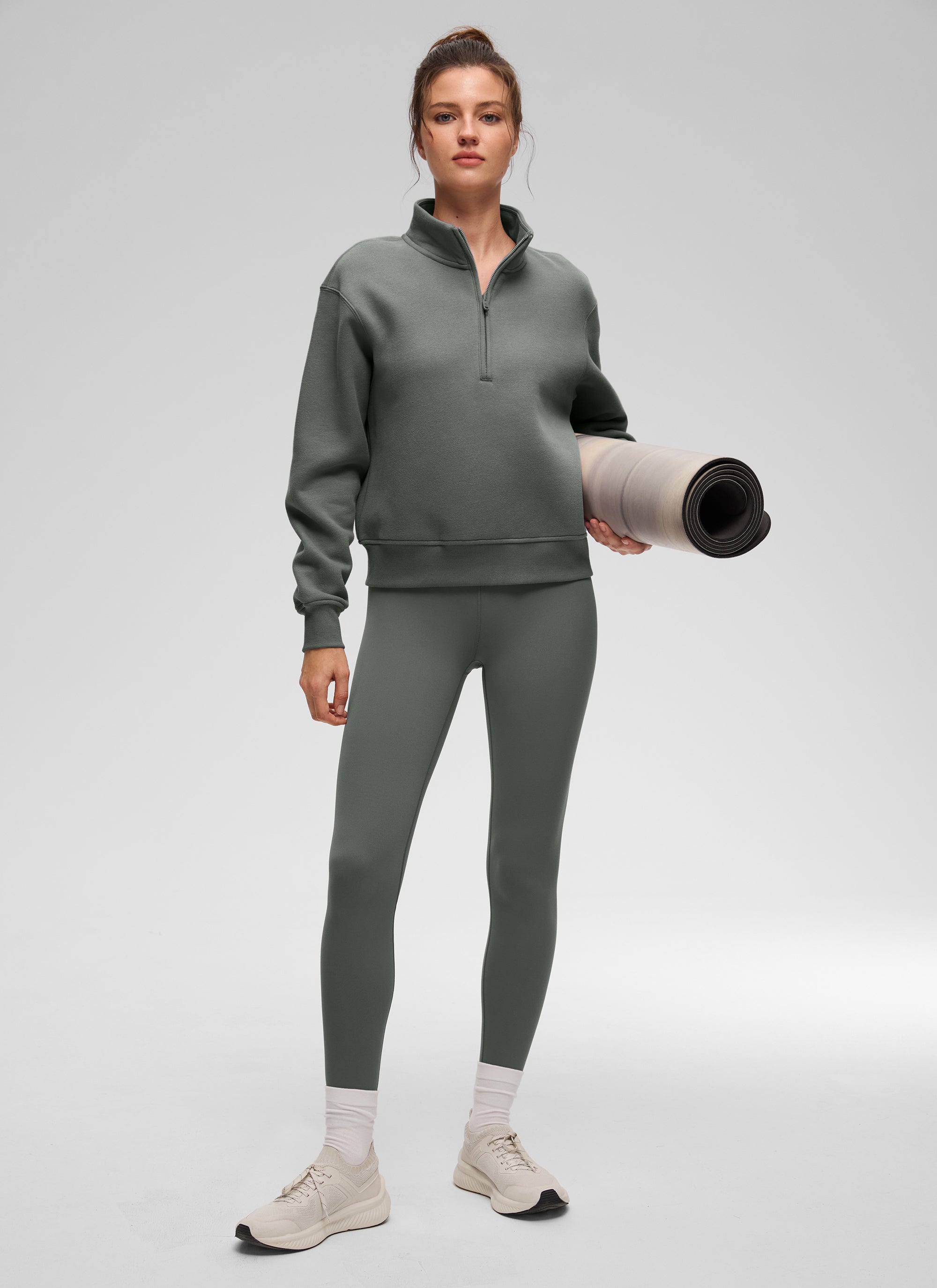 CRZ YOGA Sudadera Mujer Con Cremallera Media y Cuello Funnel Salvia gris