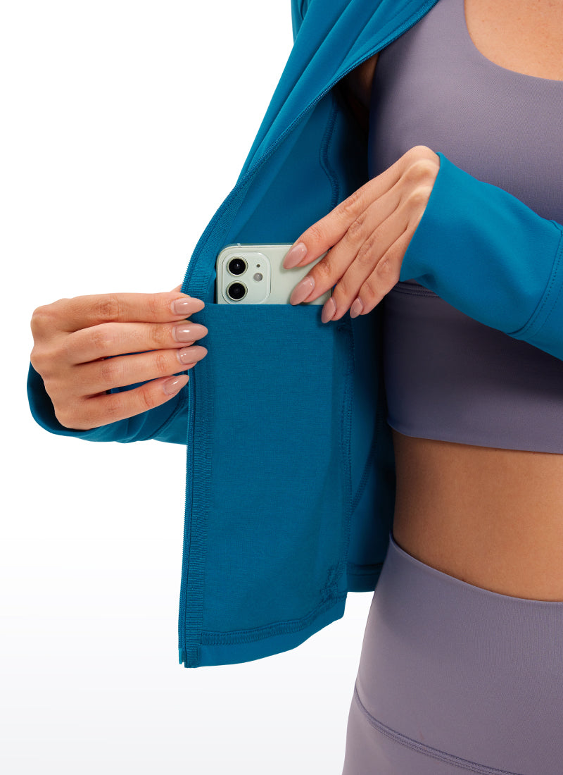 CRZ YOGA Butterluxe Chaqueta Corta con Bolsillos y Cremallera Completa Azul supersónico