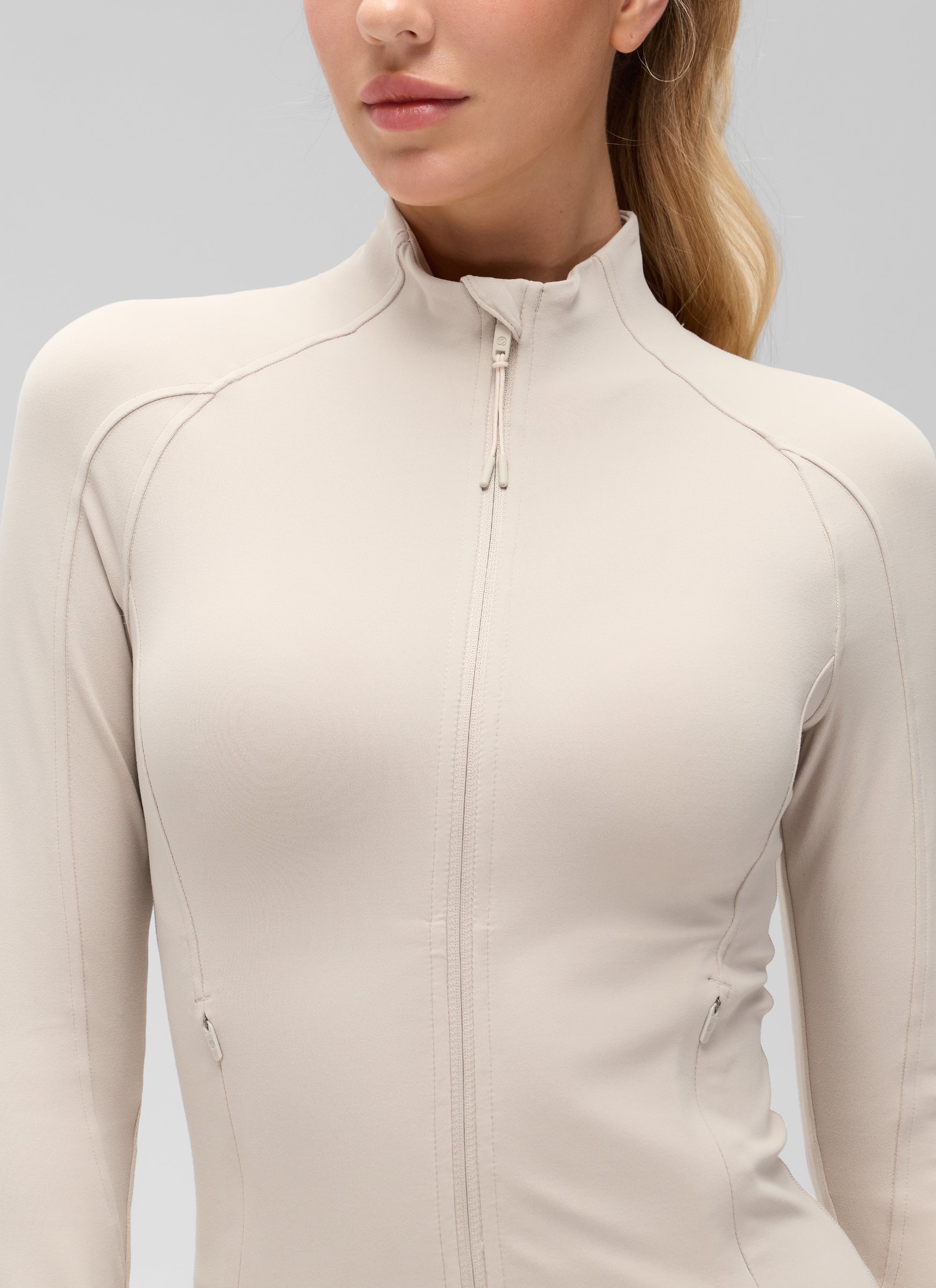 CRZ YOGA Butterluxe Chaqueta Corta con Bolsillos y Cremallera Completa Bronceado Mojave