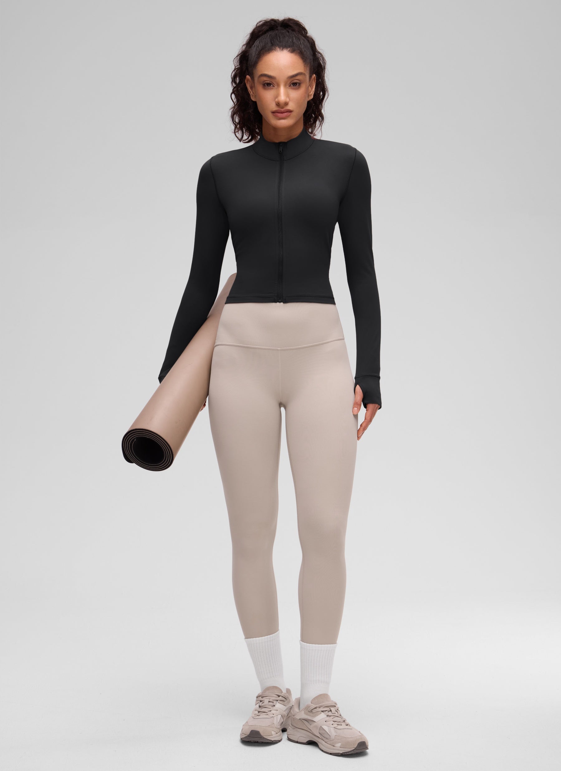 CRZ YOGA Chaquetas cortas Butterluxe Cremallera completa Negro