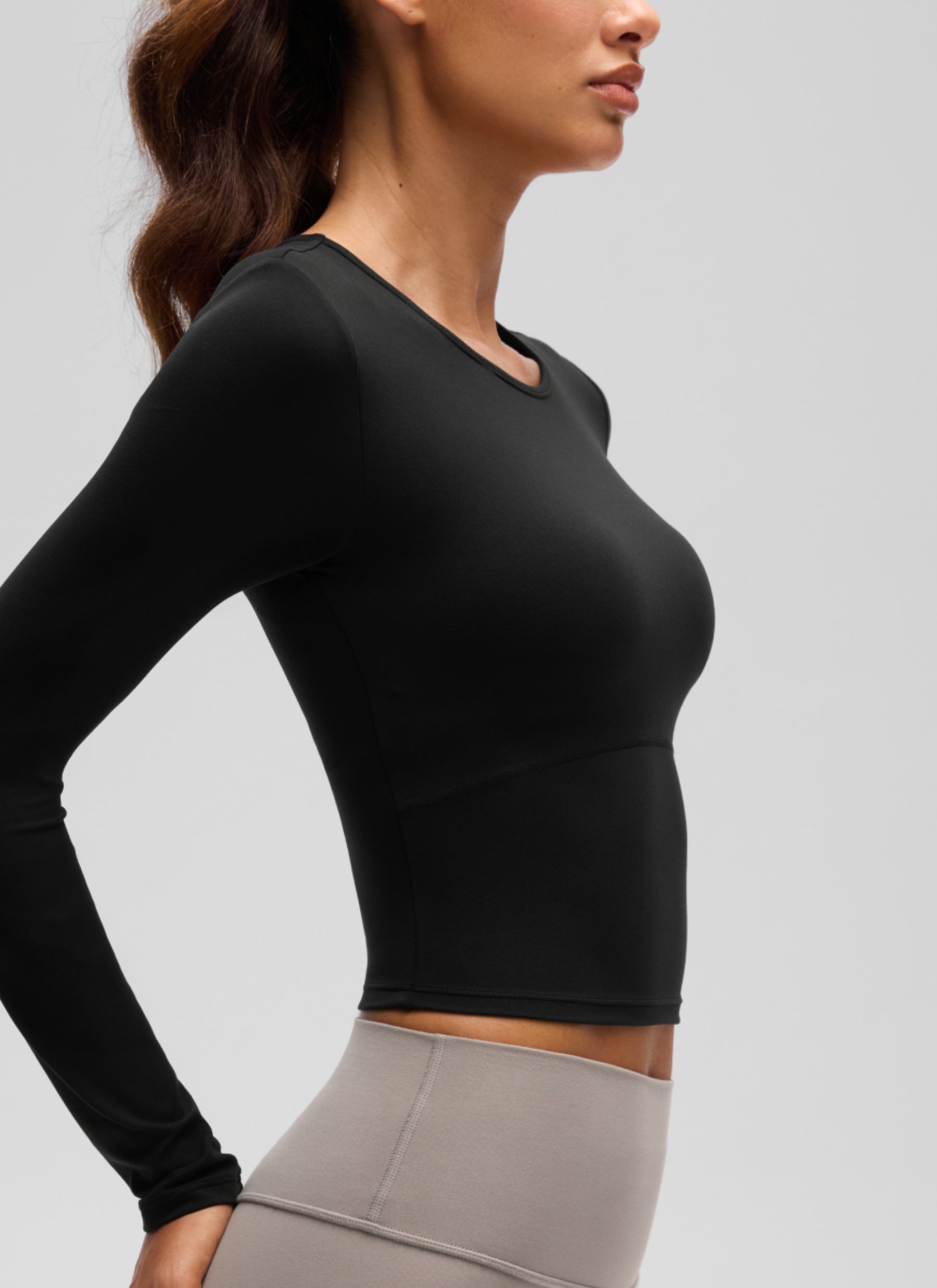 CRZ YOGA Mujer Camiseta Cropped de Manga Larga Slim Fit Butterluxe Negro