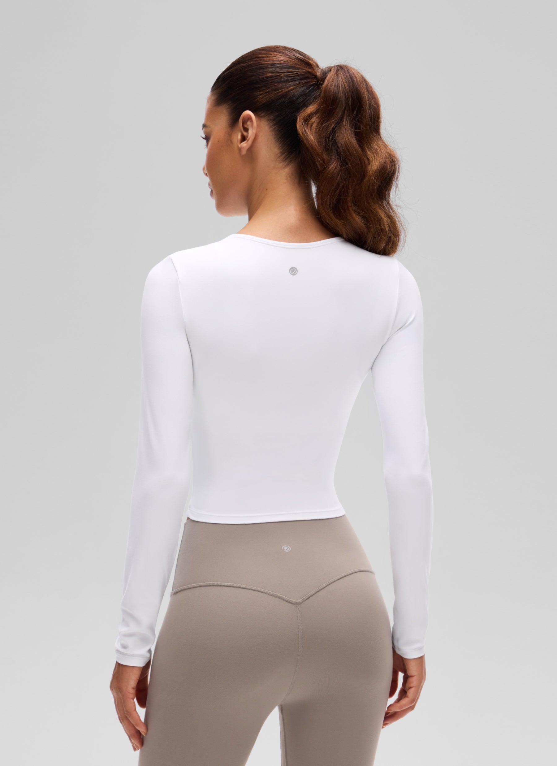 CRZ YOGA Mujer Camiseta Cropped de Manga Larga Slim Fit Butterluxe blanco