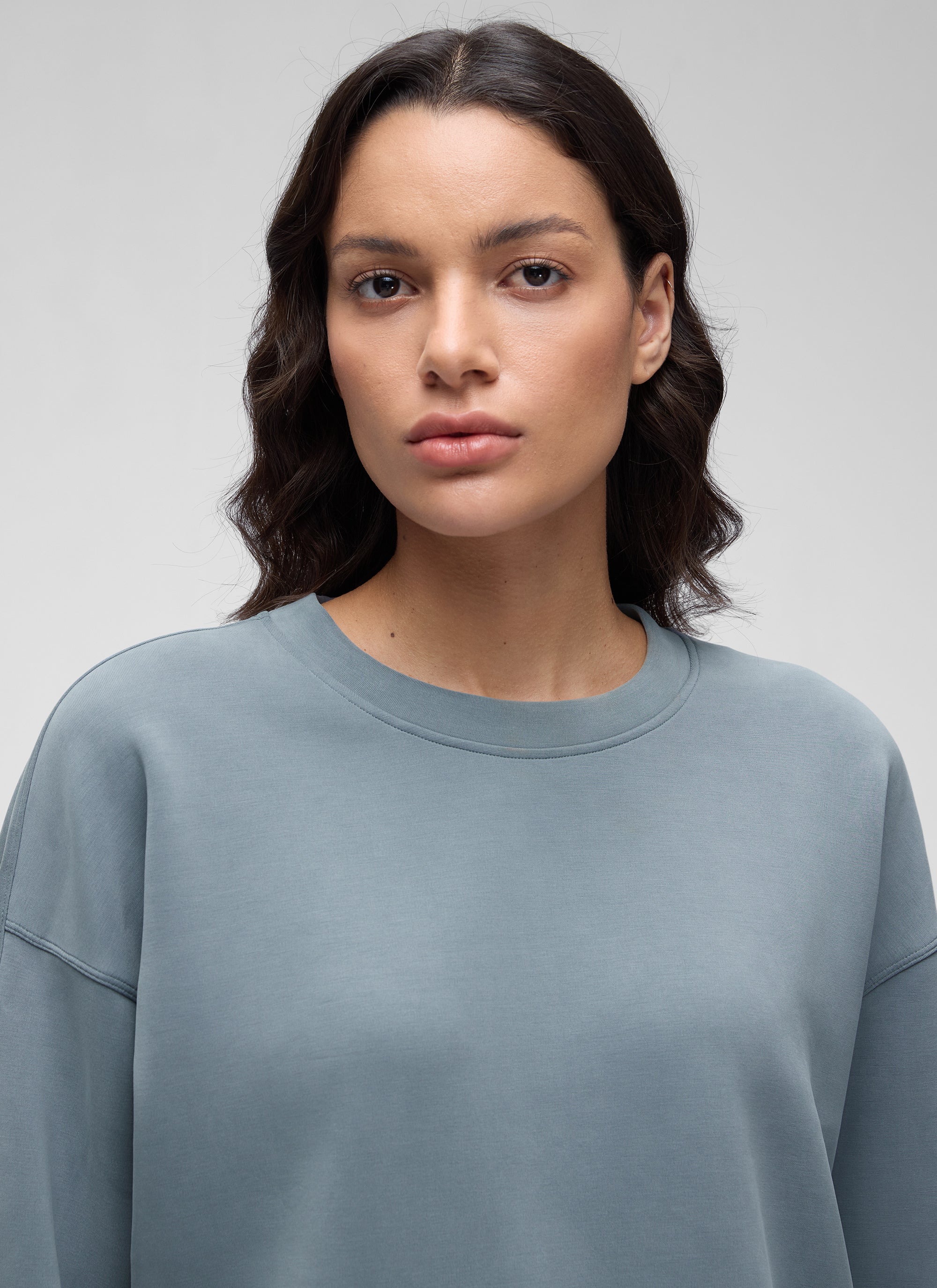 CRZ YOGA SoftAura Sudadera Básica de Cuello Redondo para Mujer Bronceado Mojave